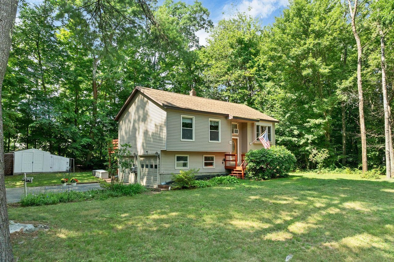 33 Pine Notch Cir, Laconia, NH 03246