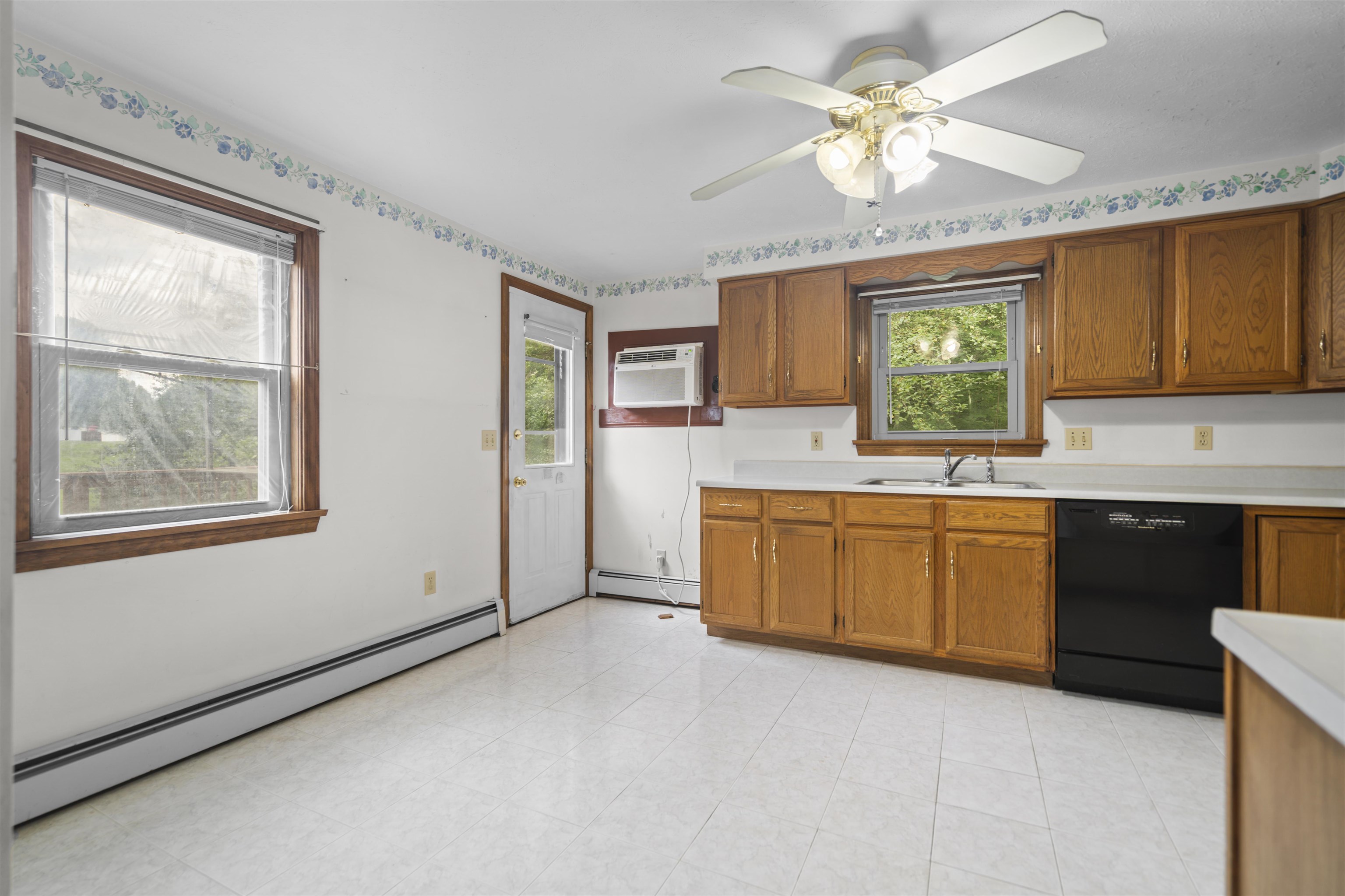 56 Metalak Dr, Concord, NH 03303