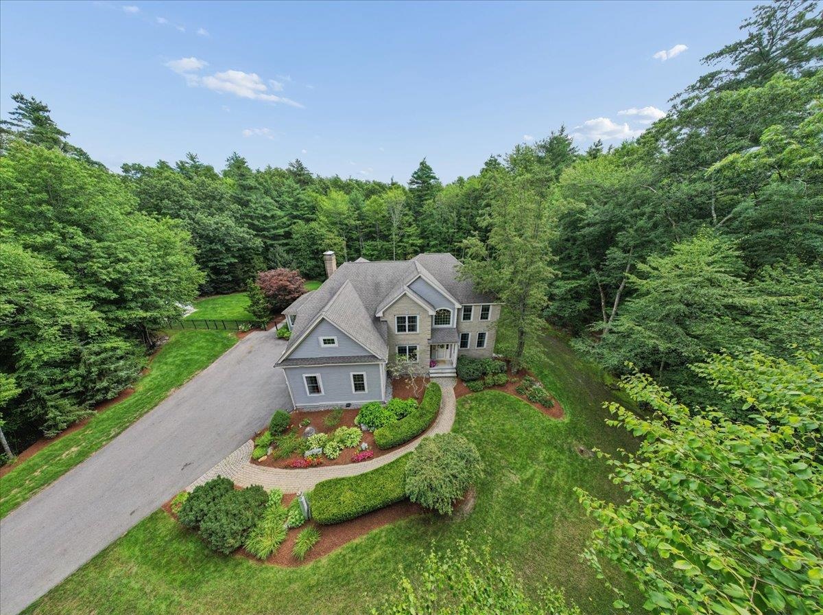 115 Long Hill Rd, Hollis, NH 03049