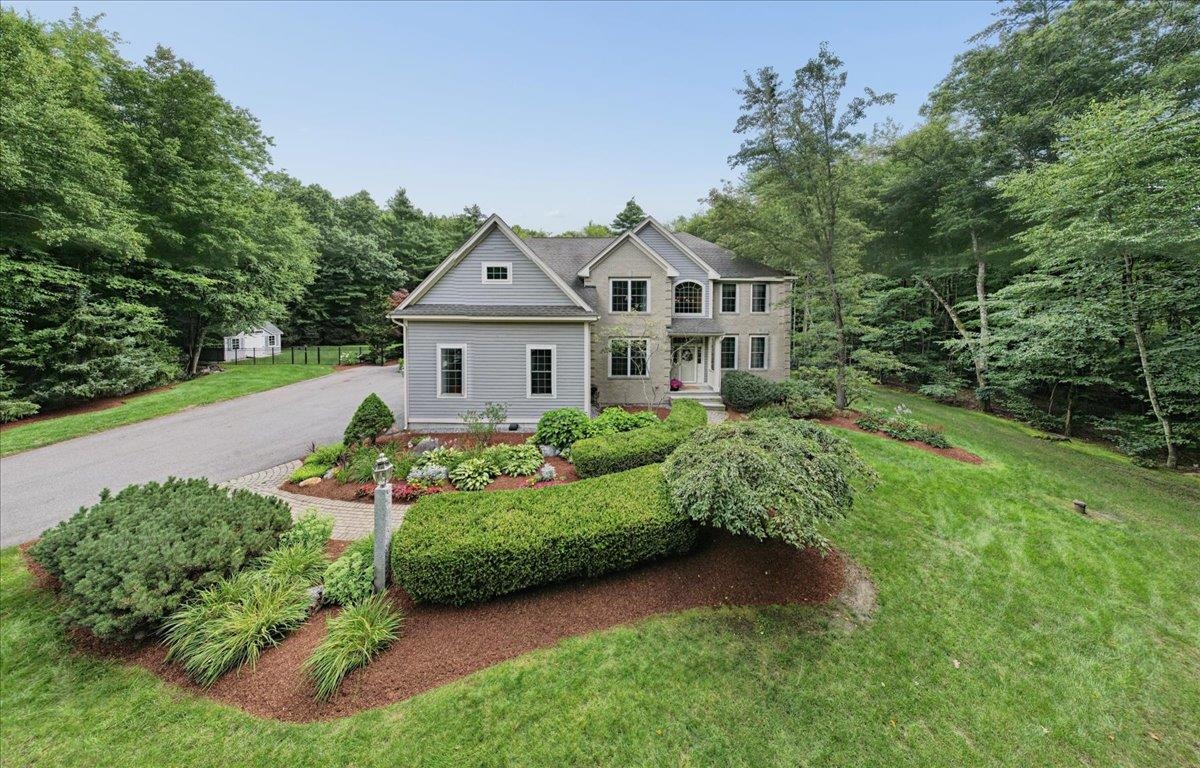 115 Long Hill Rd, Hollis, NH 03049