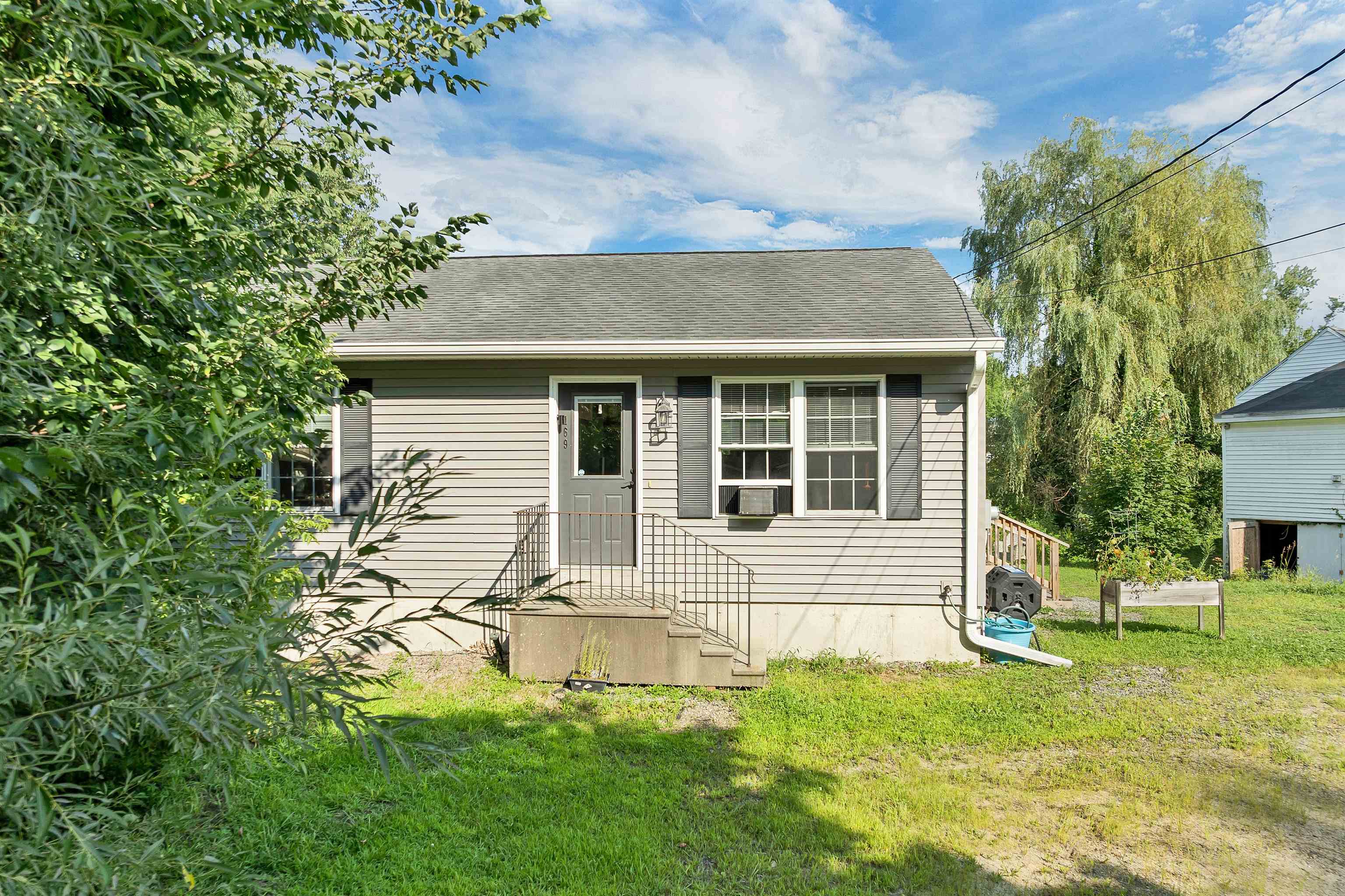 169 Gilsum St, Keene, NH 03431