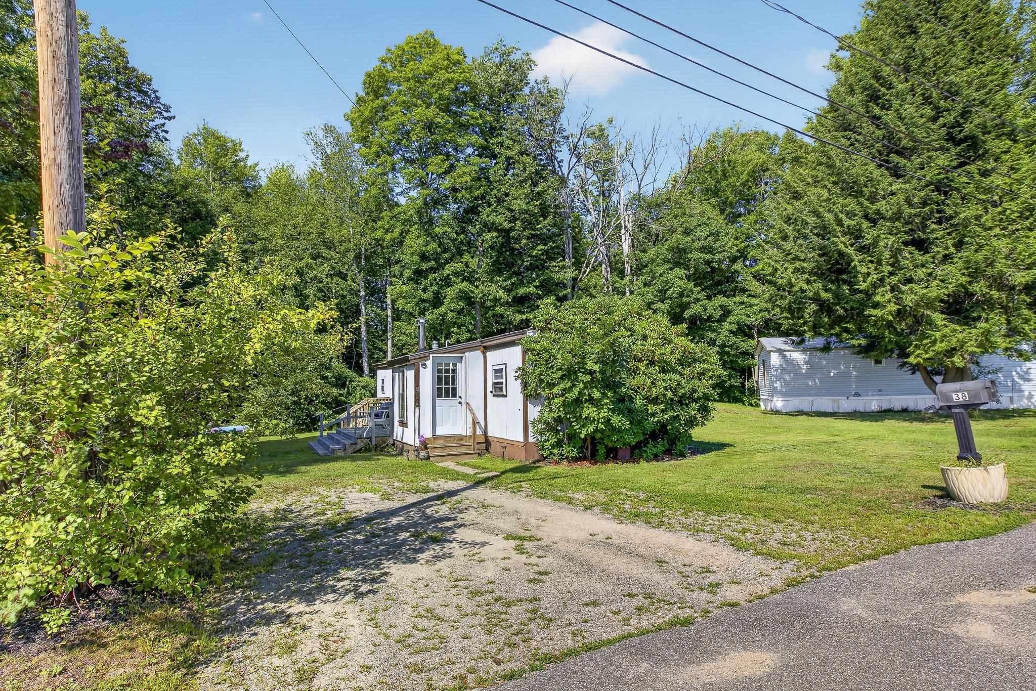 38 Cherry St, Belmont, NH 03220