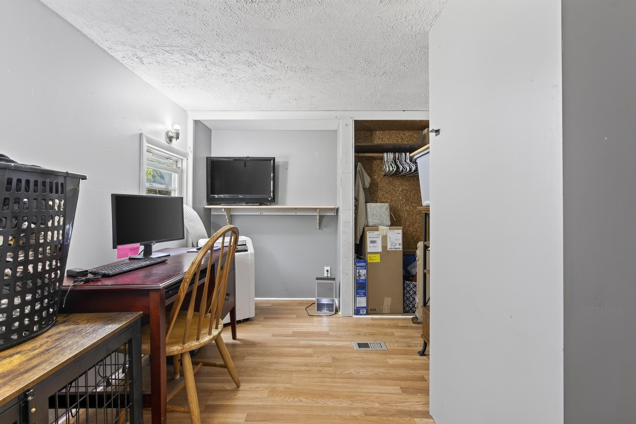 38 Cherry St, Belmont, NH 03220