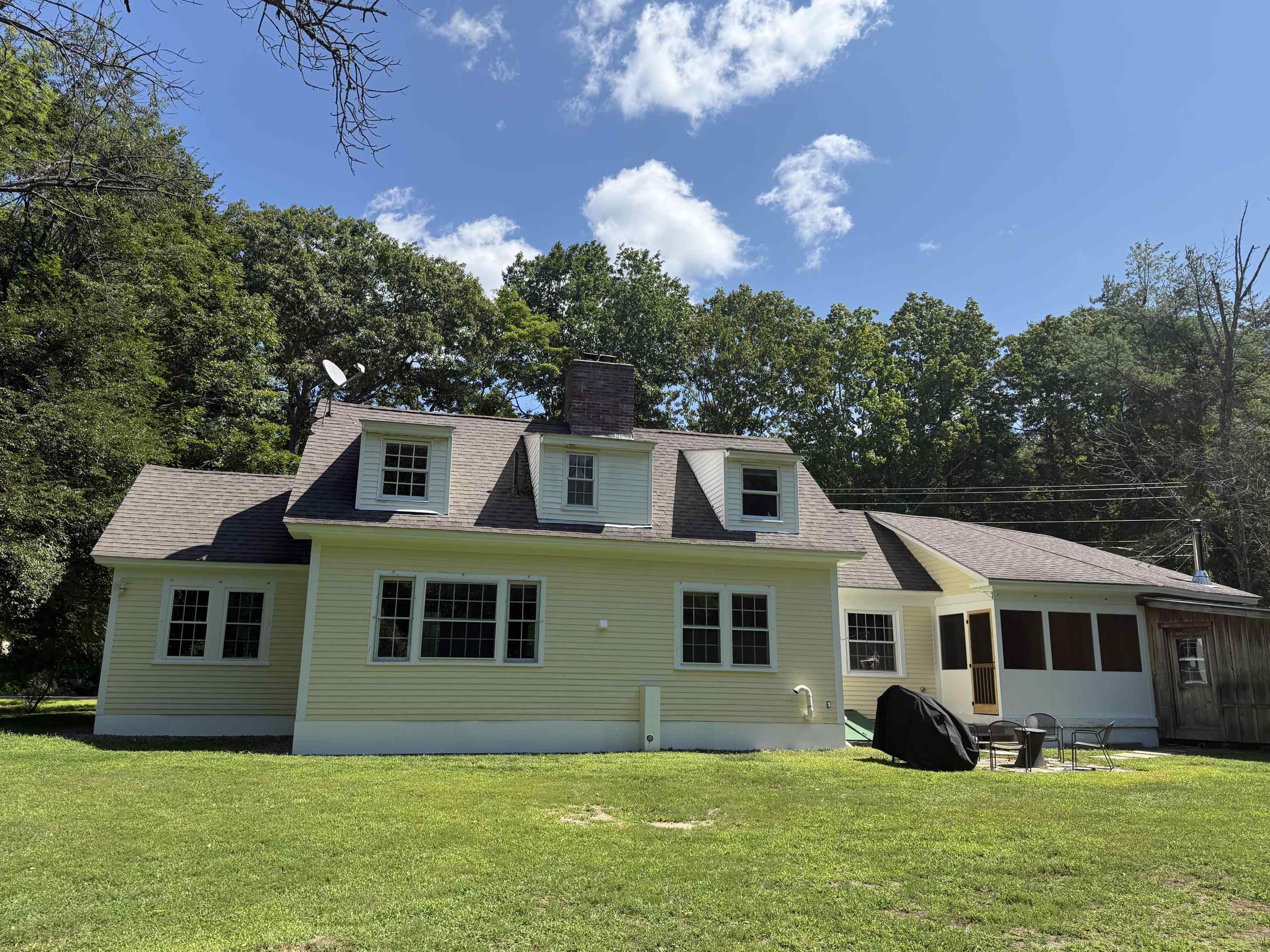 81 Meredith Neck Rd, Meredith, NH 03253