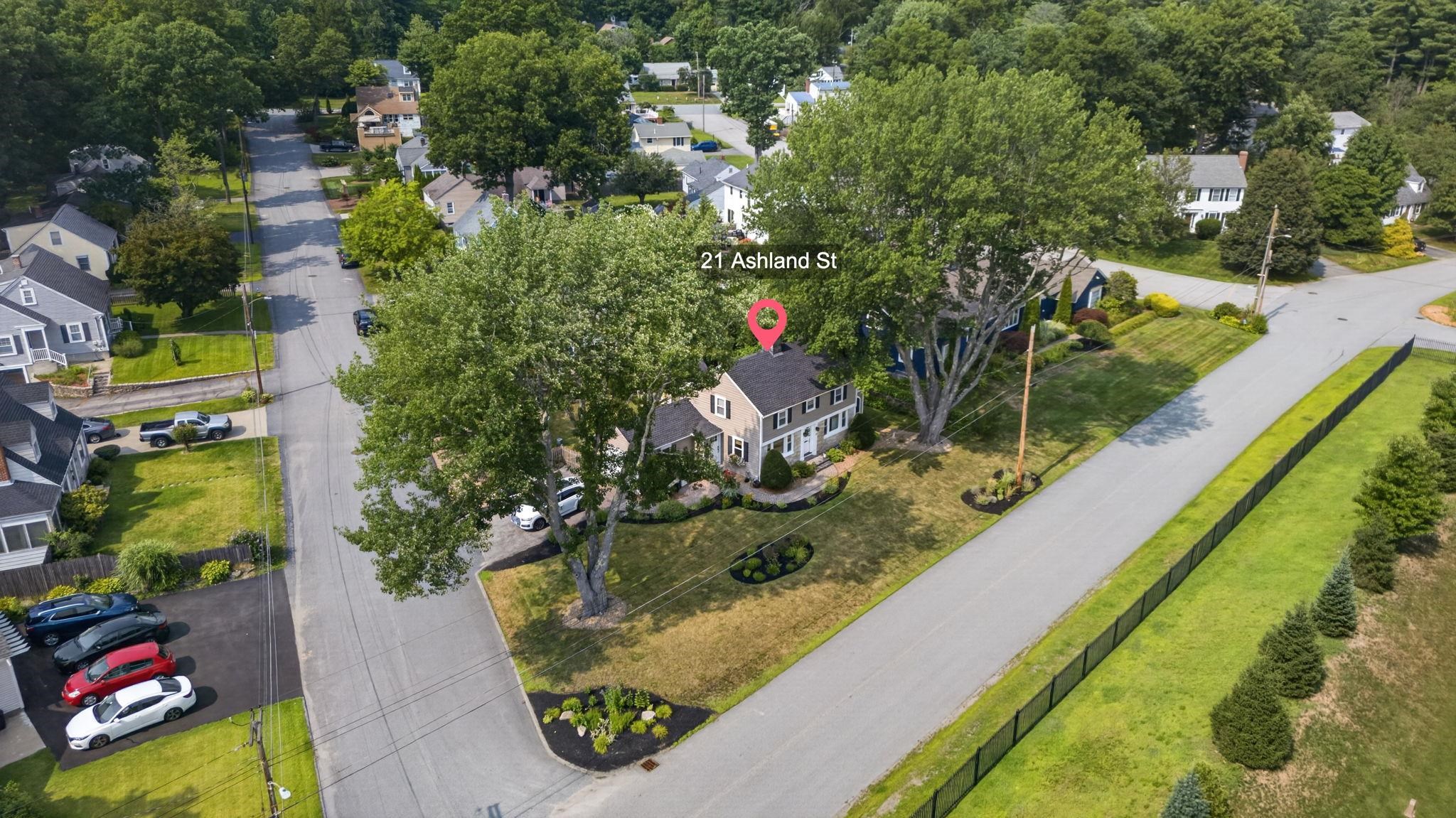 21 Ashland St, Nashua, NH 03064