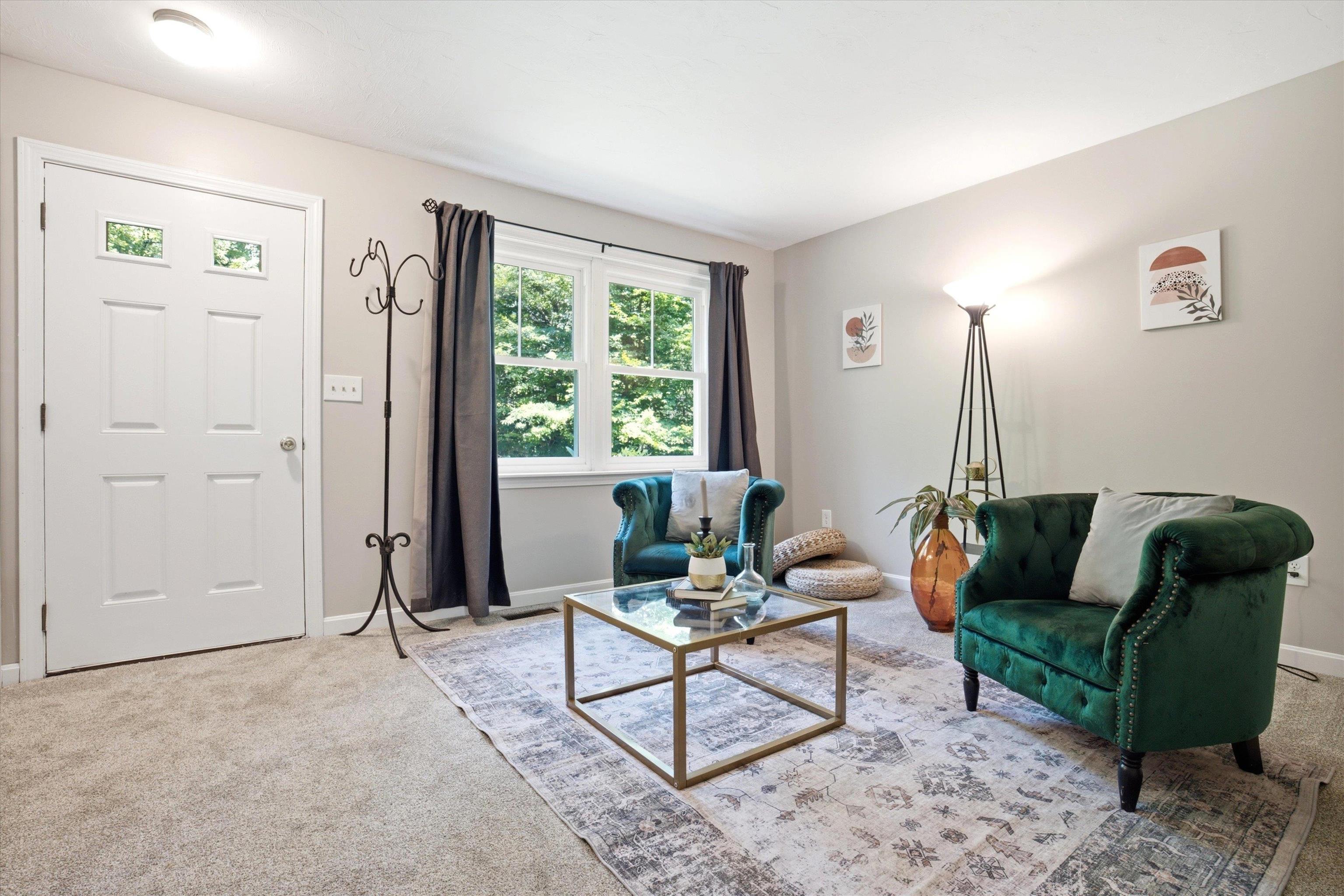 18 Goshen Dr, Loudon, NH 03307
