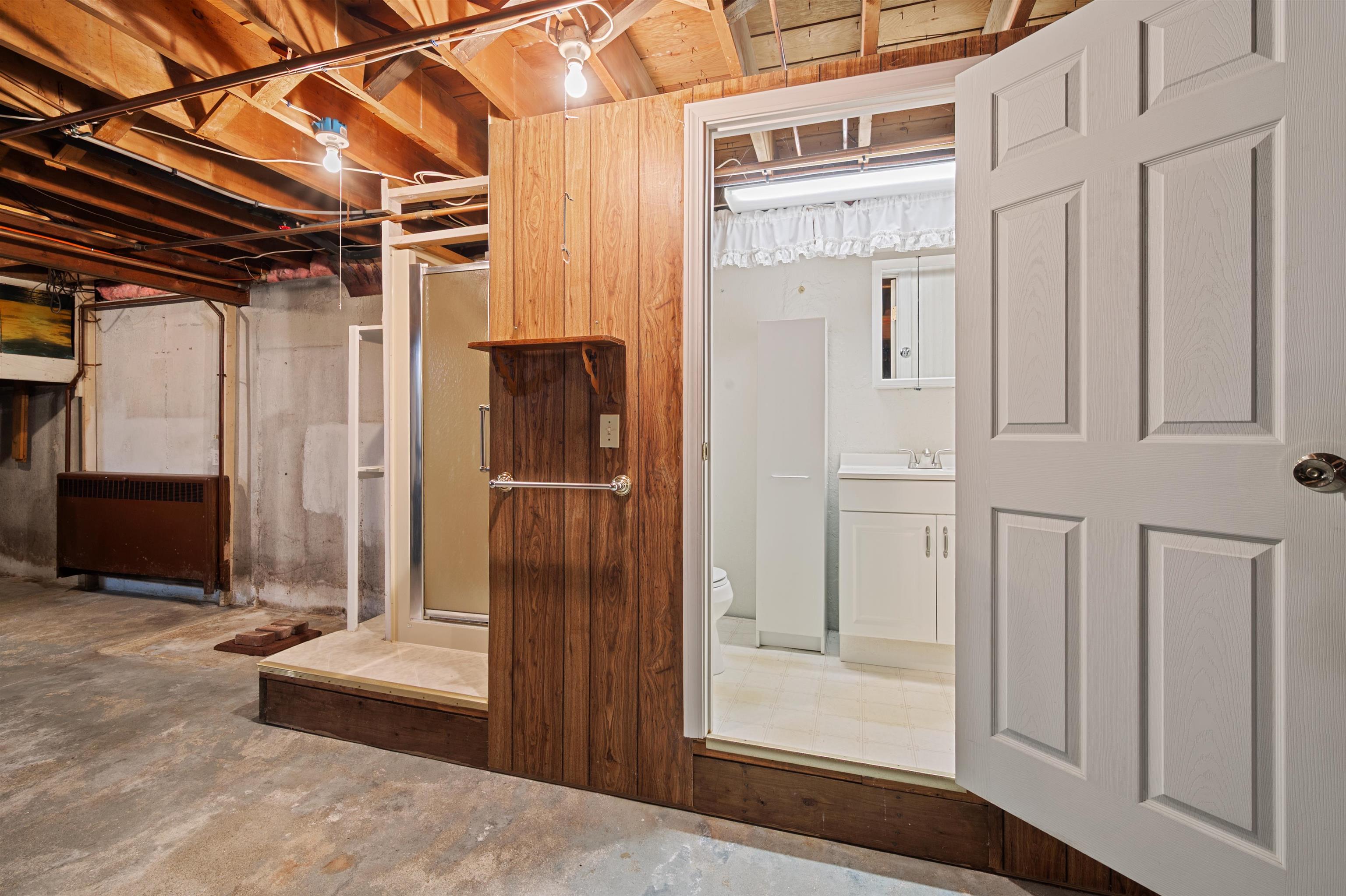 1310 Wellington Rd, Manchester, NH 03104