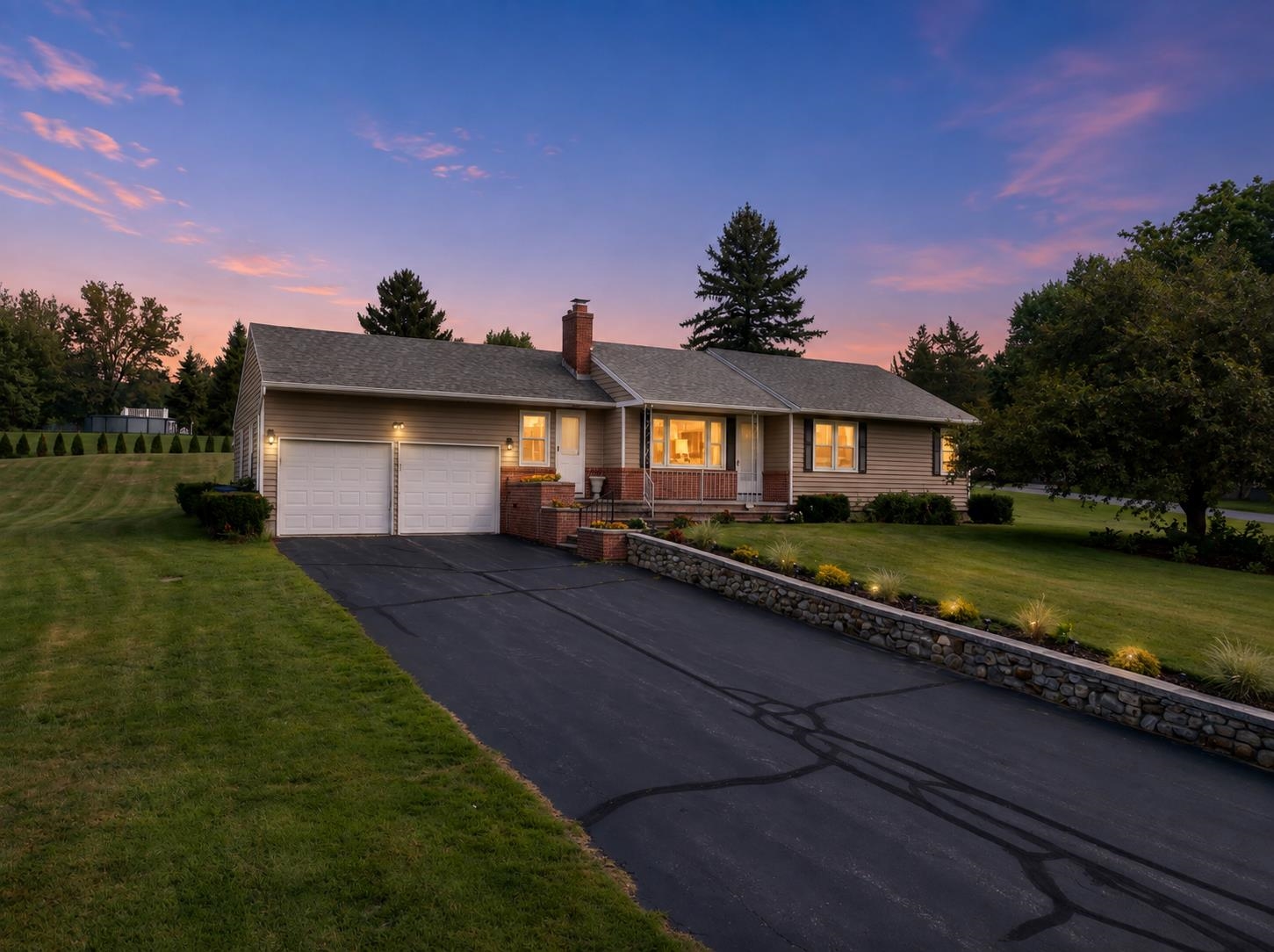 1310 Wellington Rd, Manchester, NH 03104