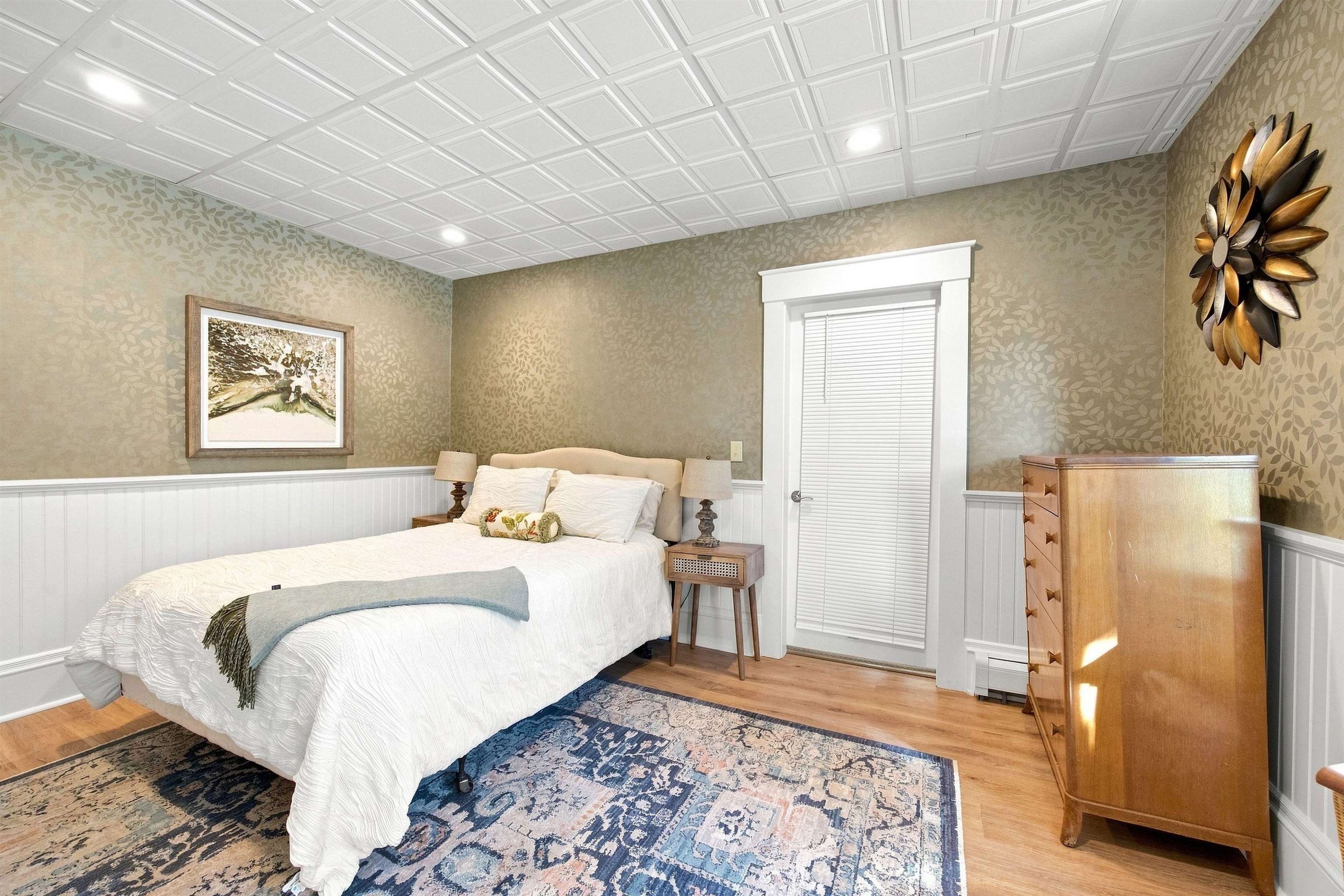 270 South Main St, Wolfeboro, NH 03894