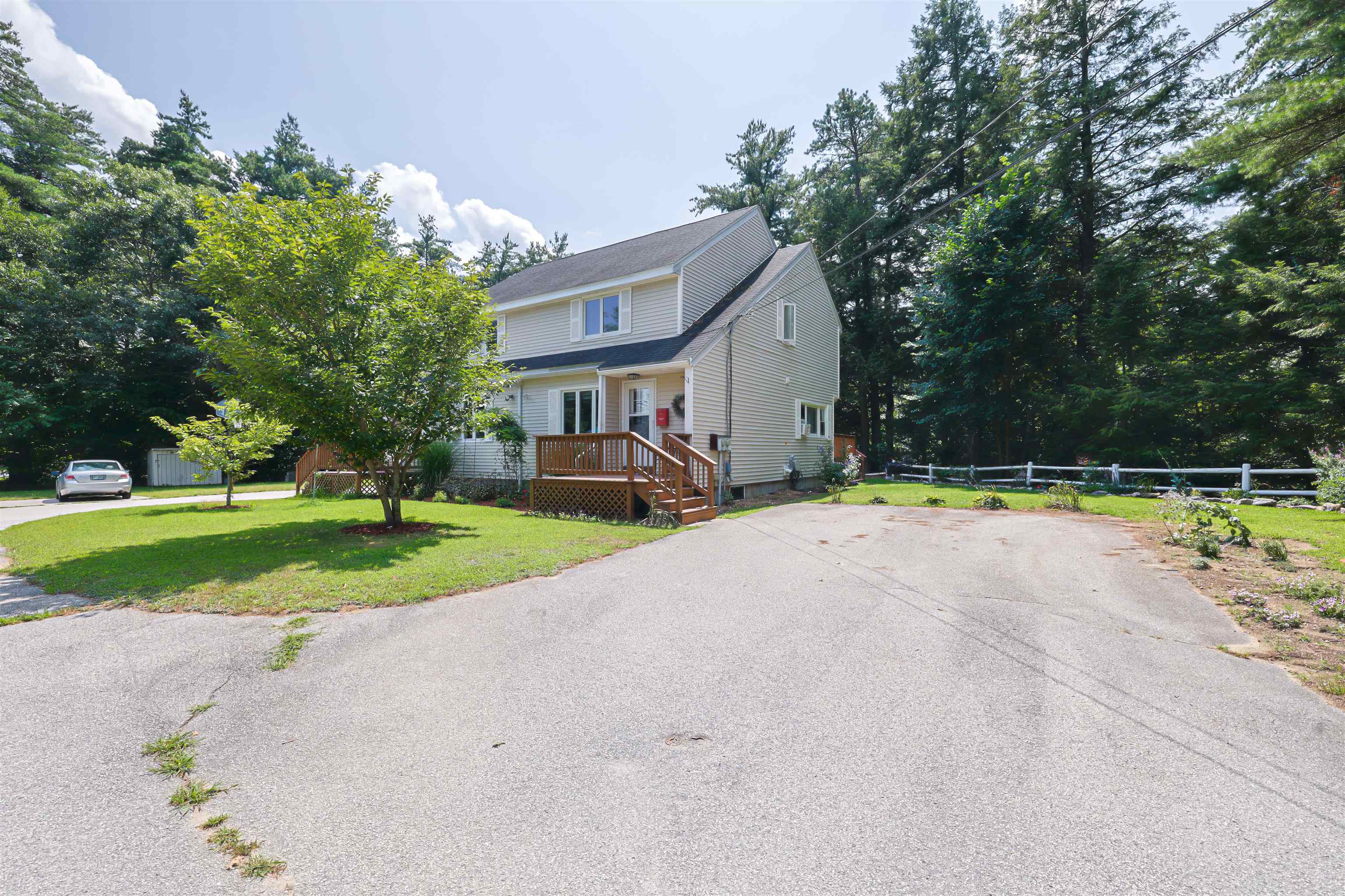 13 Gillis St #A, Hudson, NH 03051