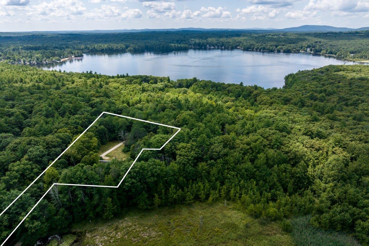 31 Melody Ln, Farmington, NH 03835