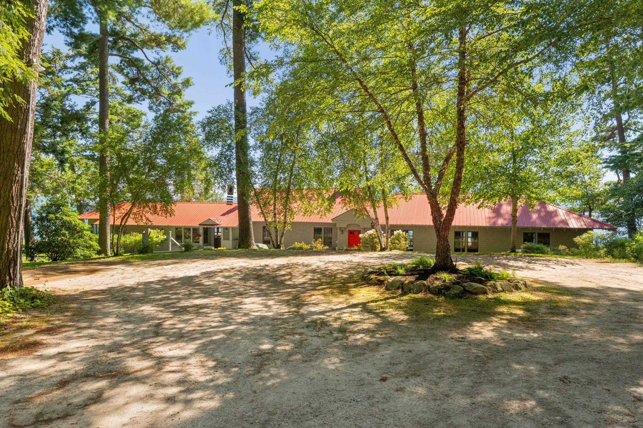 65 Tips Cove Rd, Wolfeboro, NH 03894