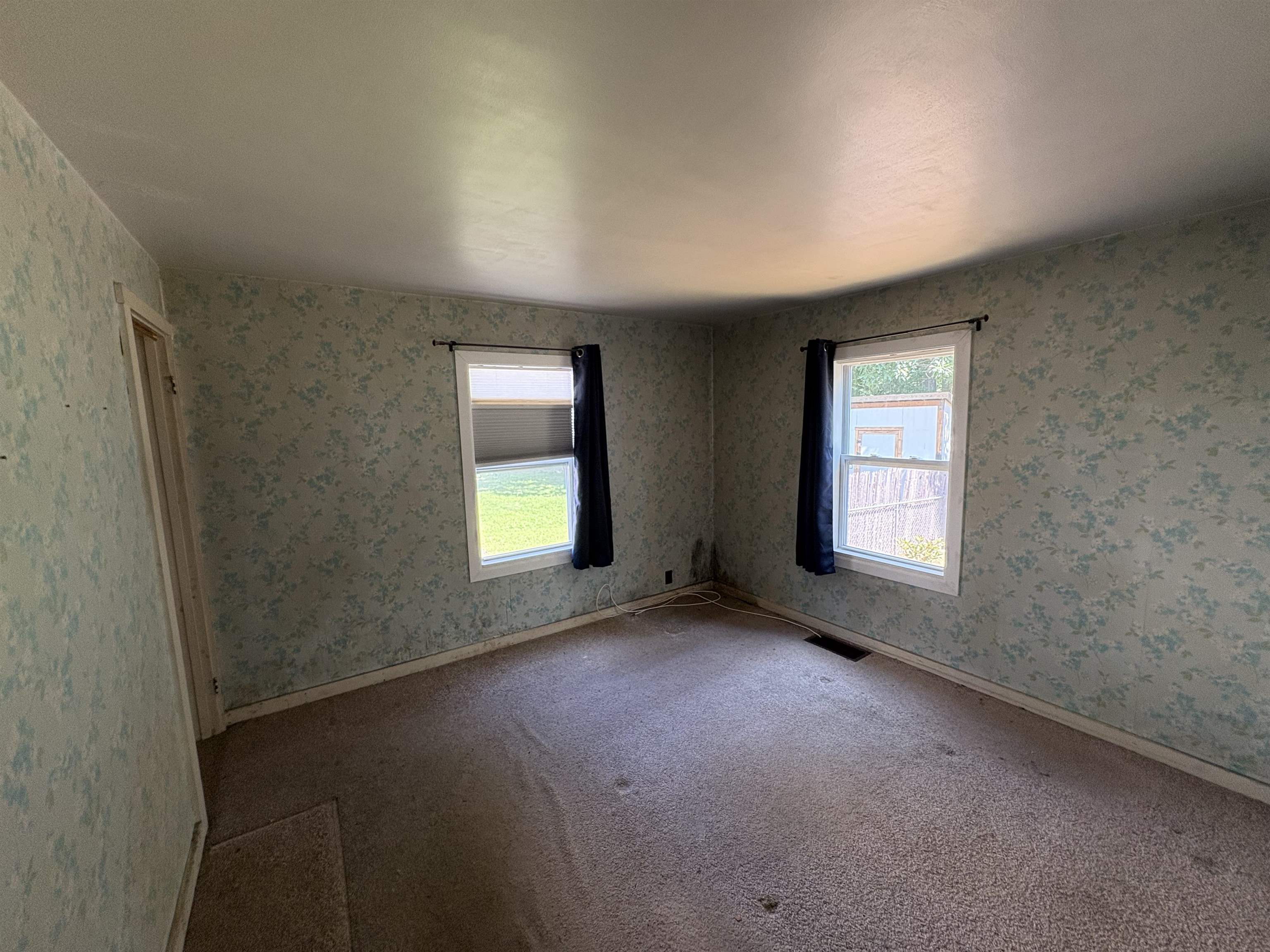 35 Perham St, Nashua, NH 03064