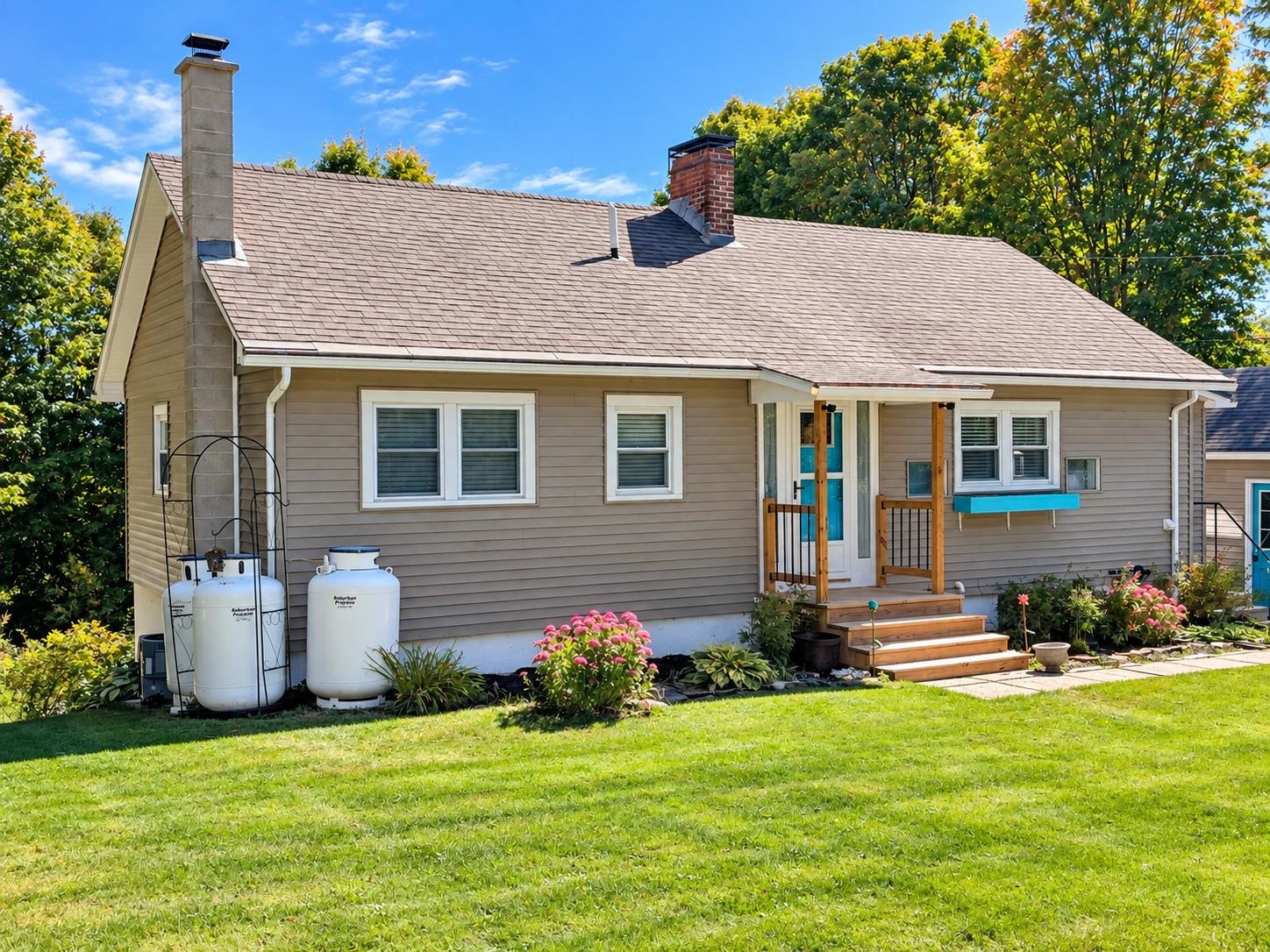 Photo 3 of Single family home for sale at 266 Mountain St, Island Pond, VT 05846 | MLS# 5104603 | Listing updated on 2026-09-19
