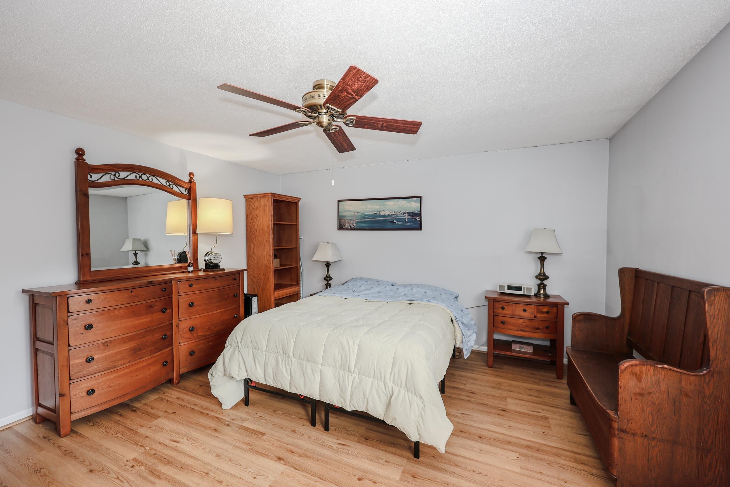9 Pine Isle Dr #B, Derry, NH 03038