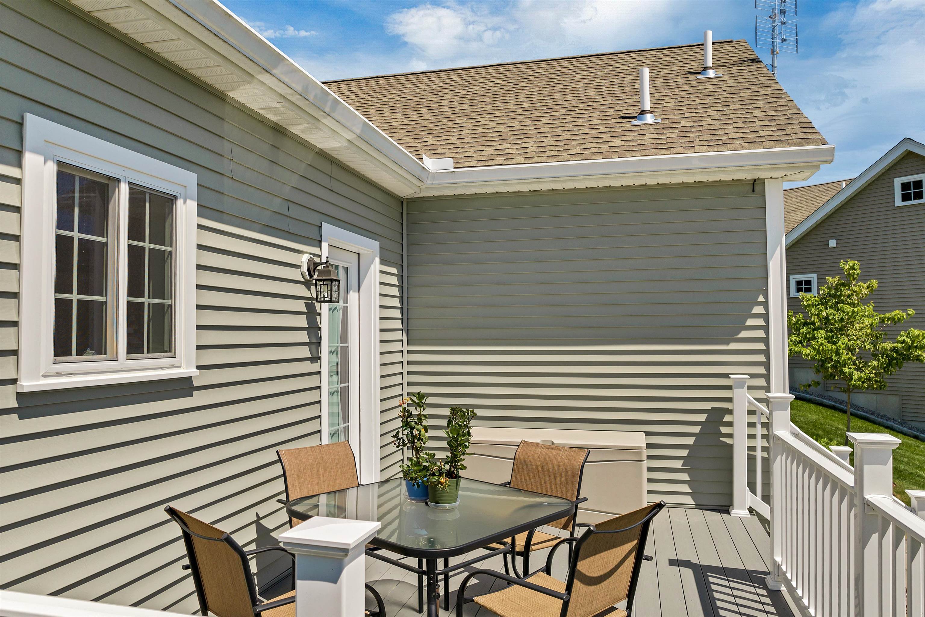 12 Toby Cir, Merrimack, NH 03054
