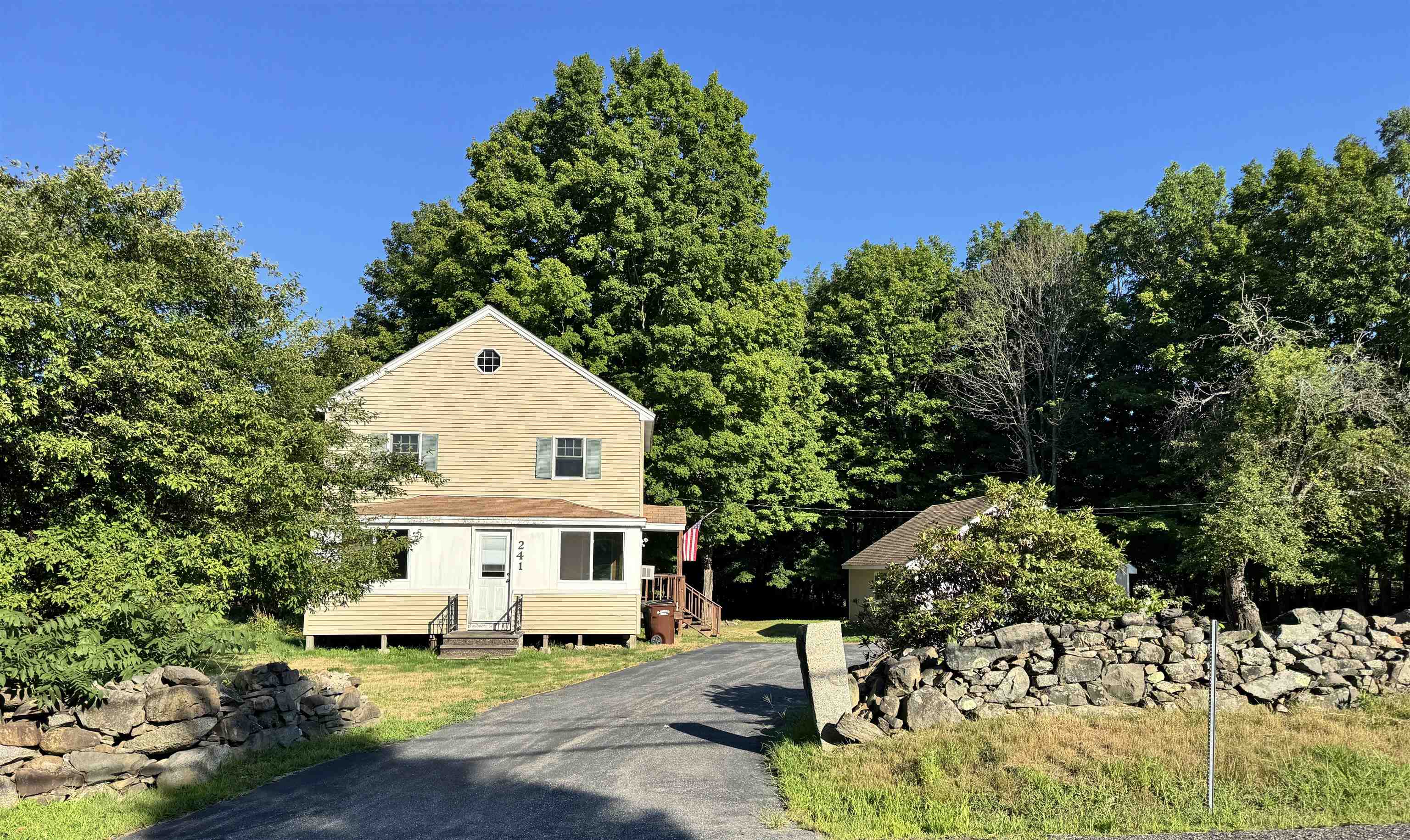 241 Nimble Hill Rd, Newington, NH 03801