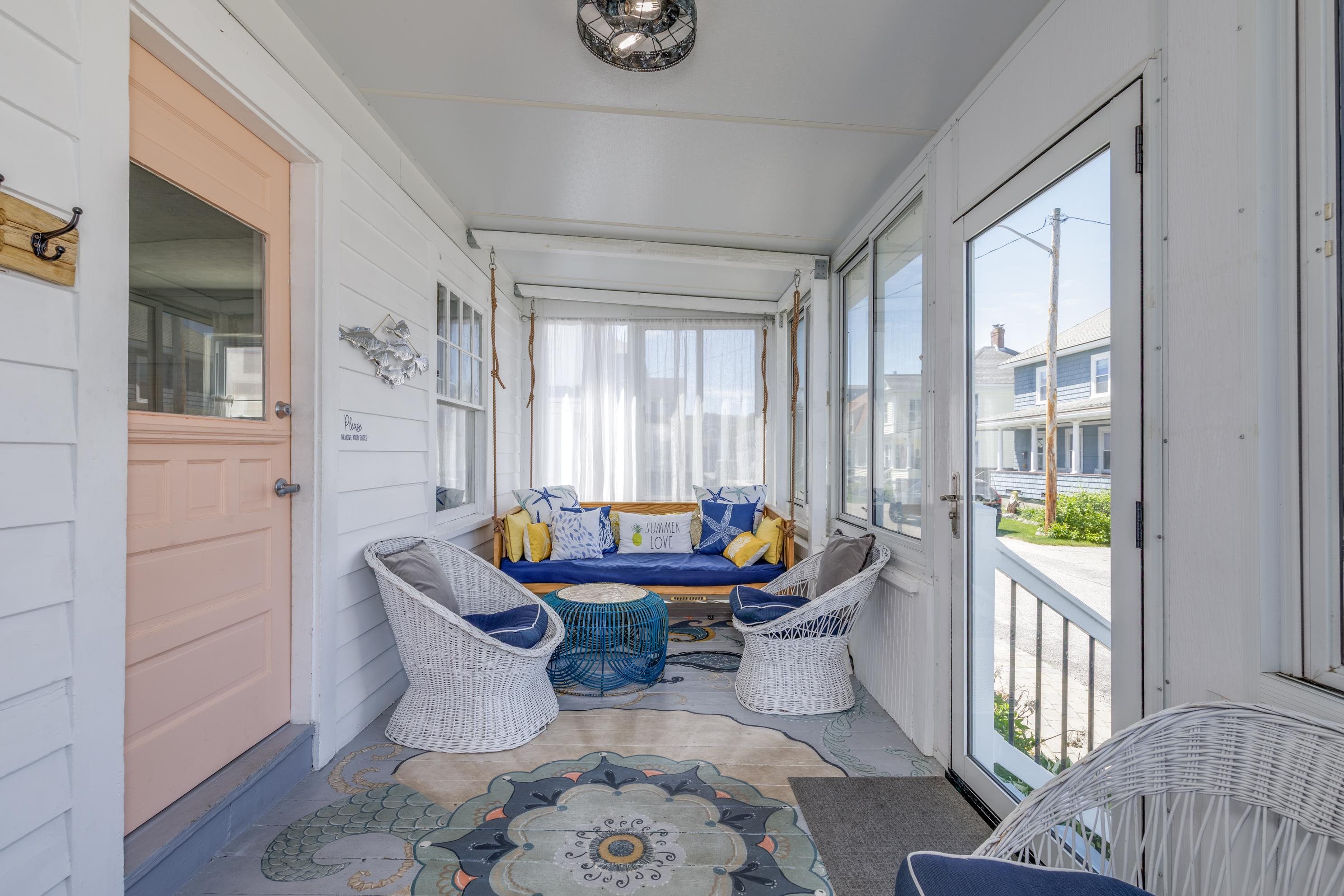 19 Cutler Ave, Hampton, NH 03842