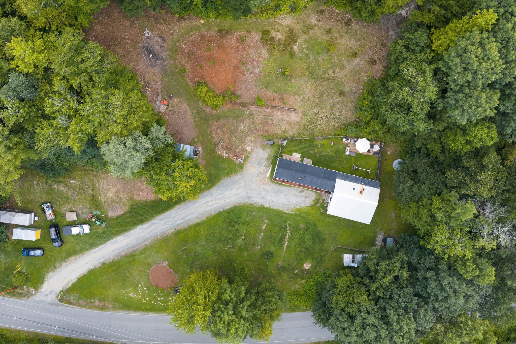 Photo 2 of Single family home for sale at 1676 Old River Rd, White River Junction, VT 05001 | MLS# 5104619 | Listing updated on 2026-09-28