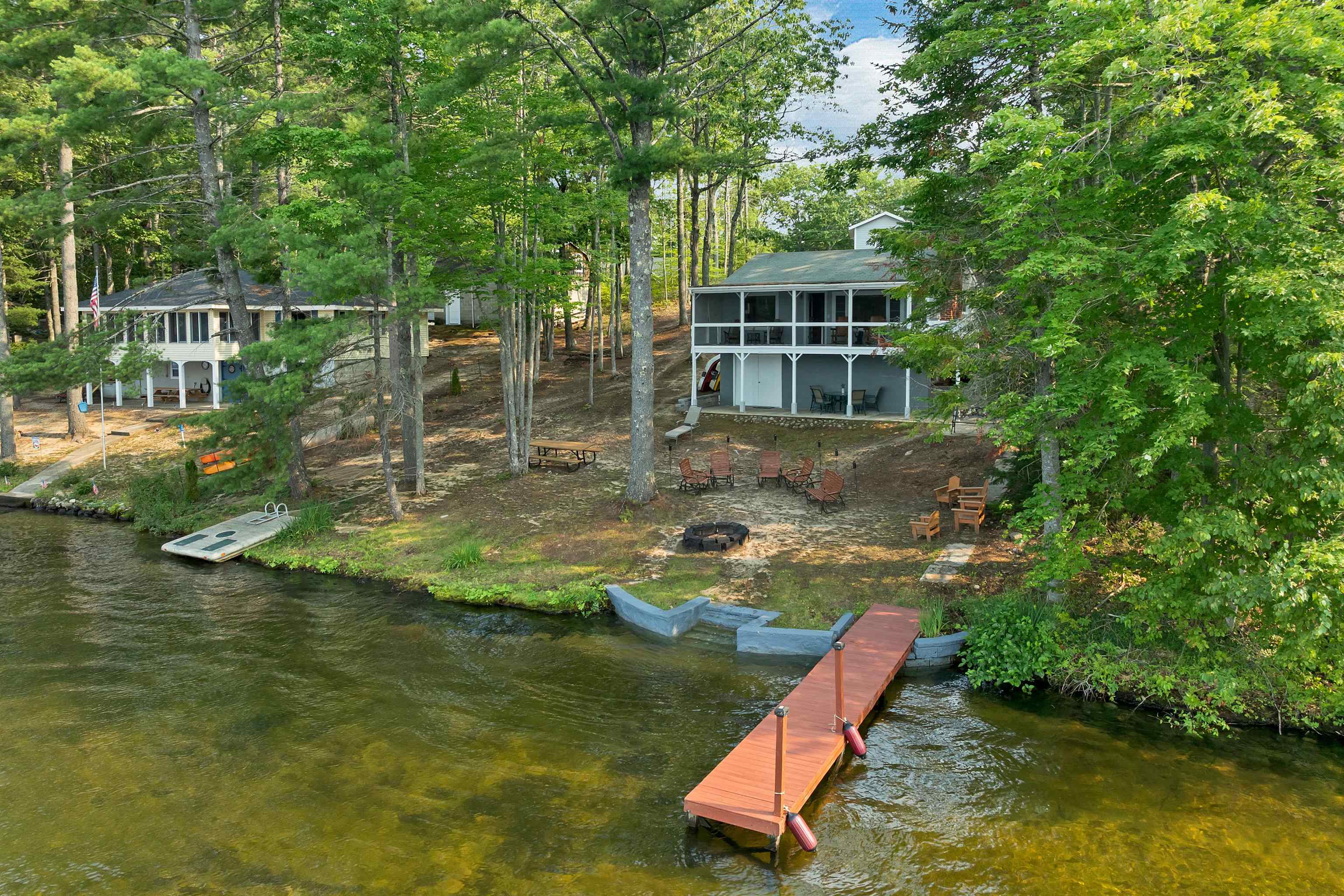 530 Pinewood Shores Rd, Wakefield, NH 03830