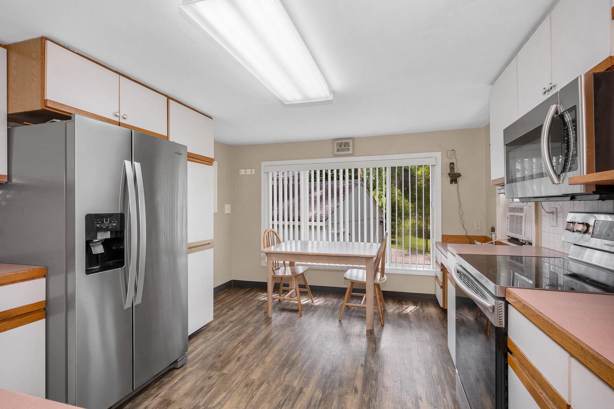 15 Evelyn Ave, Raymond, NH 03077