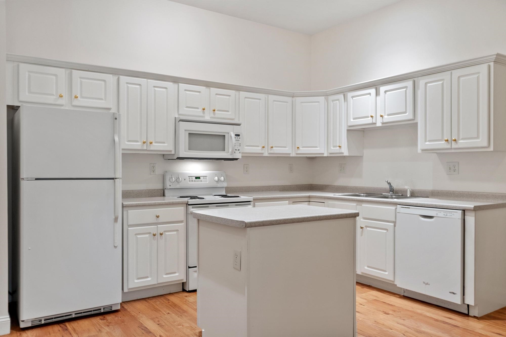 59 Cluff Rd #16, Salem, NH 03079