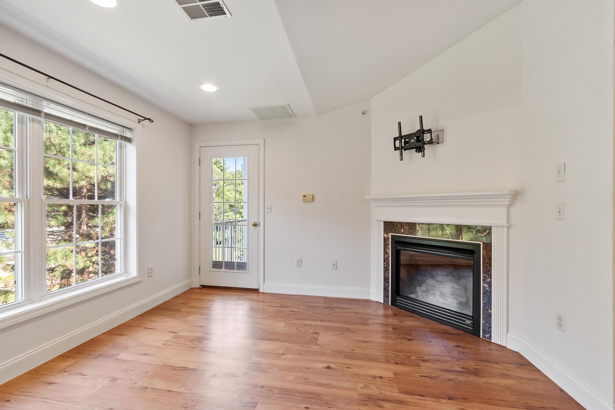 59 Cluff Rd #16, Salem, NH 03079