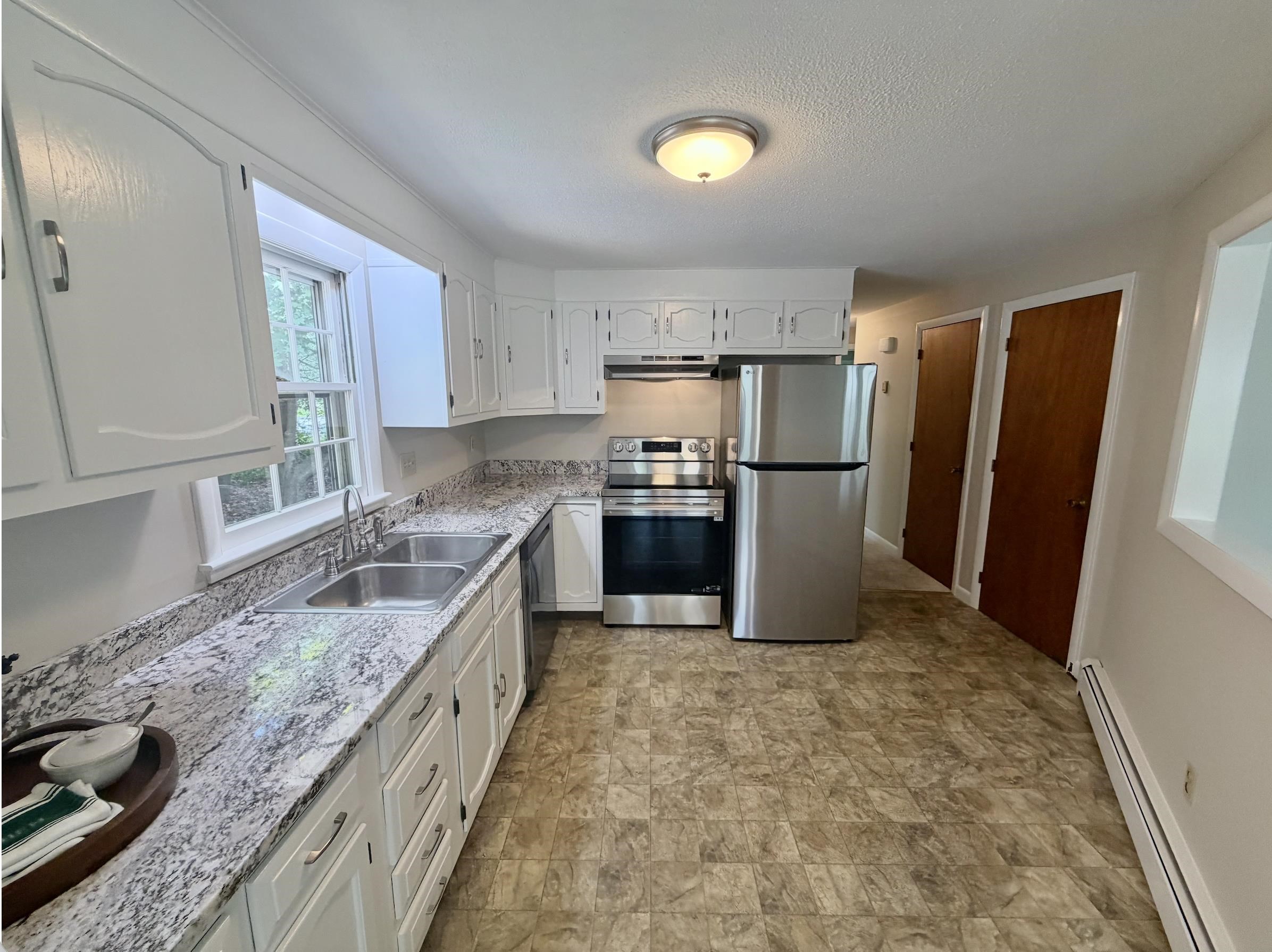 5 New Bellamy Ln, Dover, NH 03820