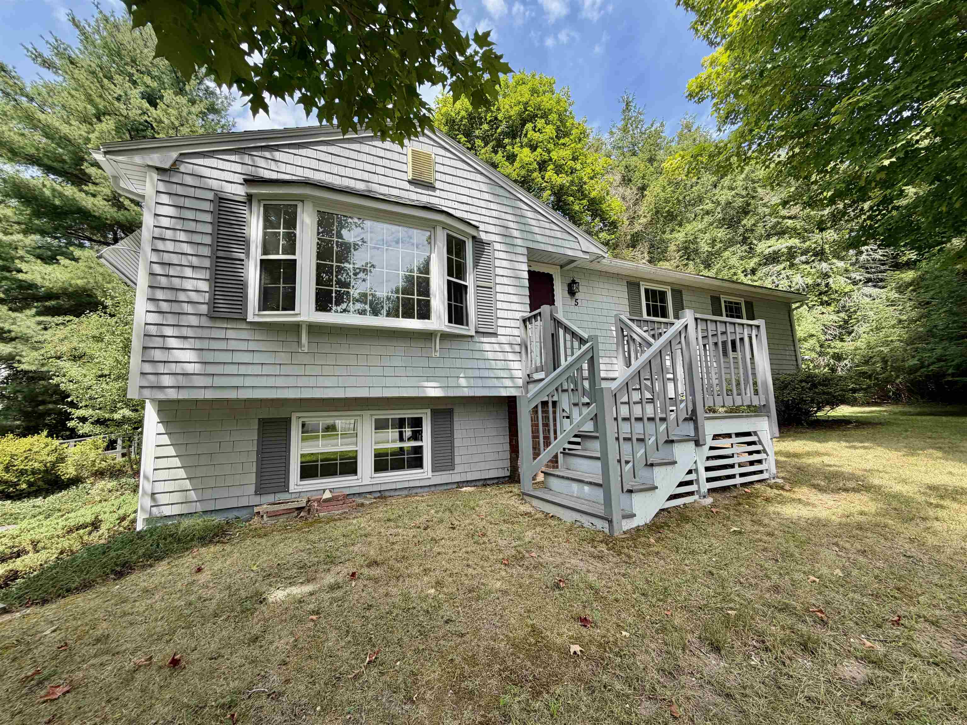 5 New Bellamy Ln, Dover, NH 03820