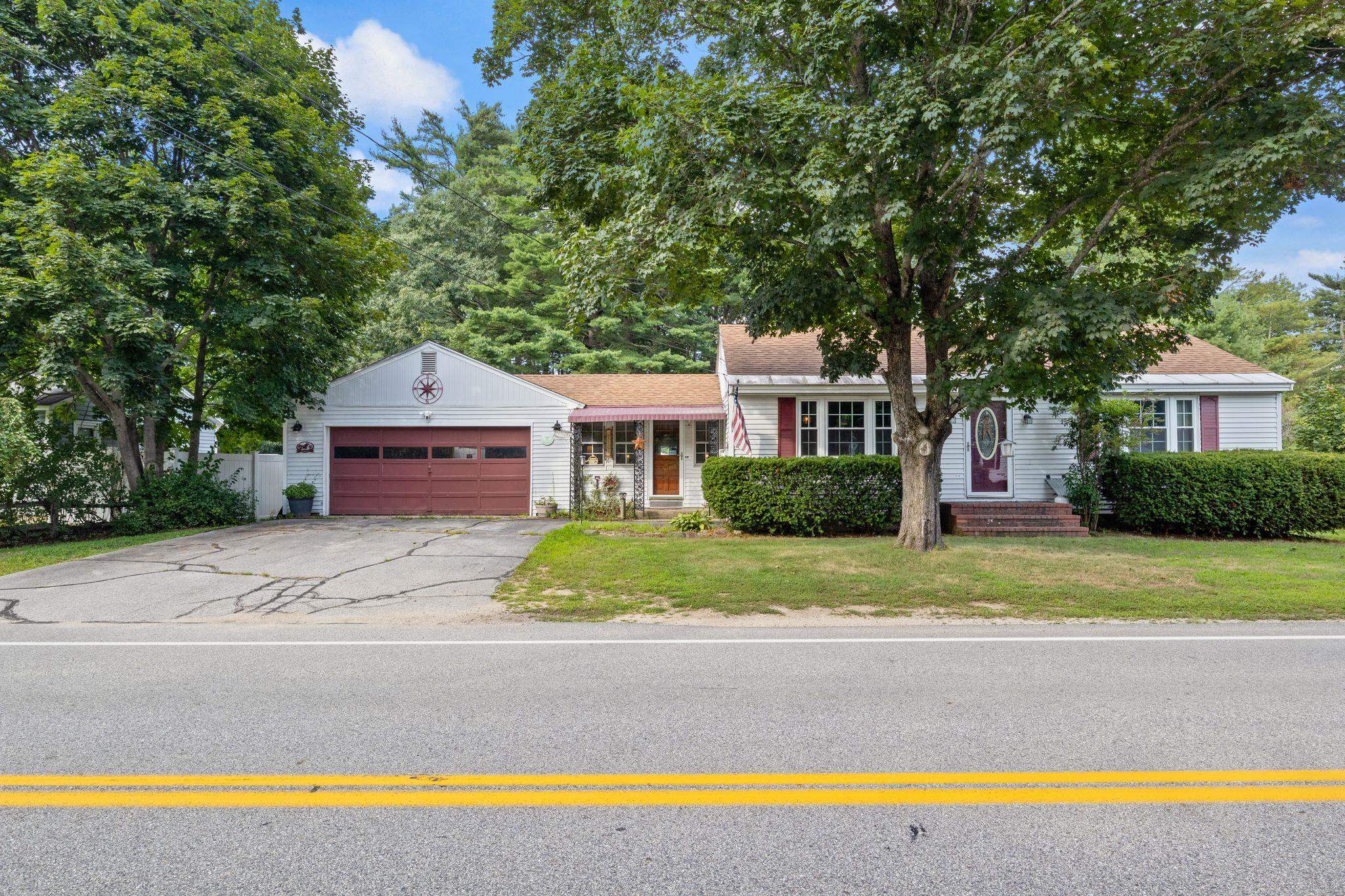 19 Cross Rd, Rochester, NH 03868
