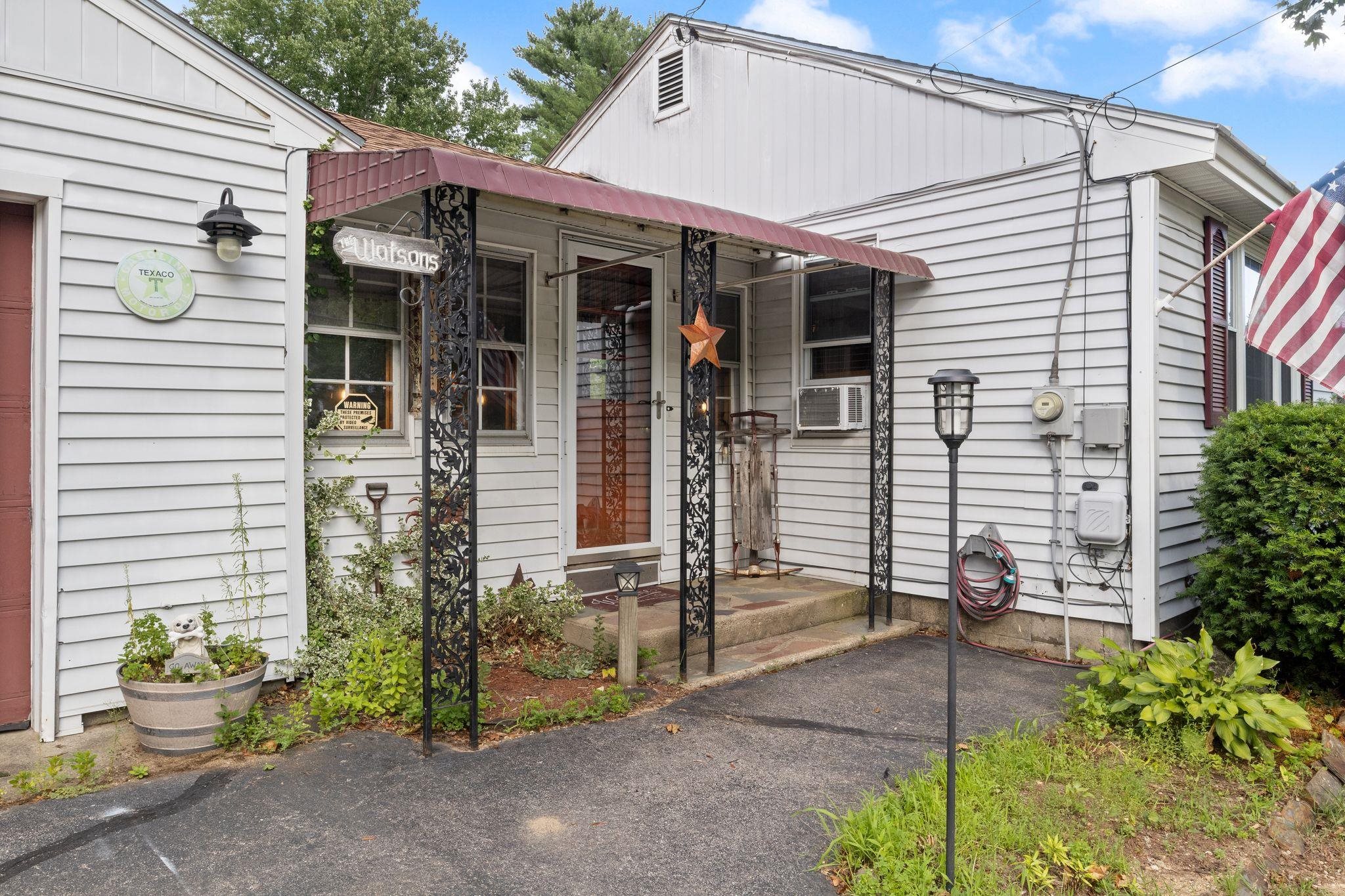 19 Cross Rd, Rochester, NH 03868