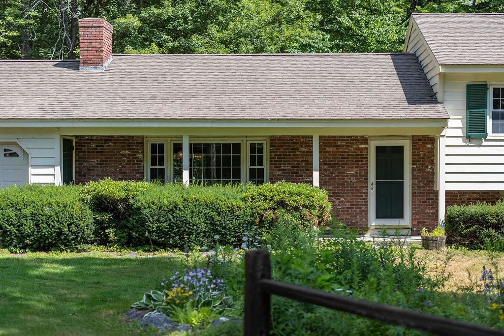 155 Job Seamans Acres, New London, NH 03257