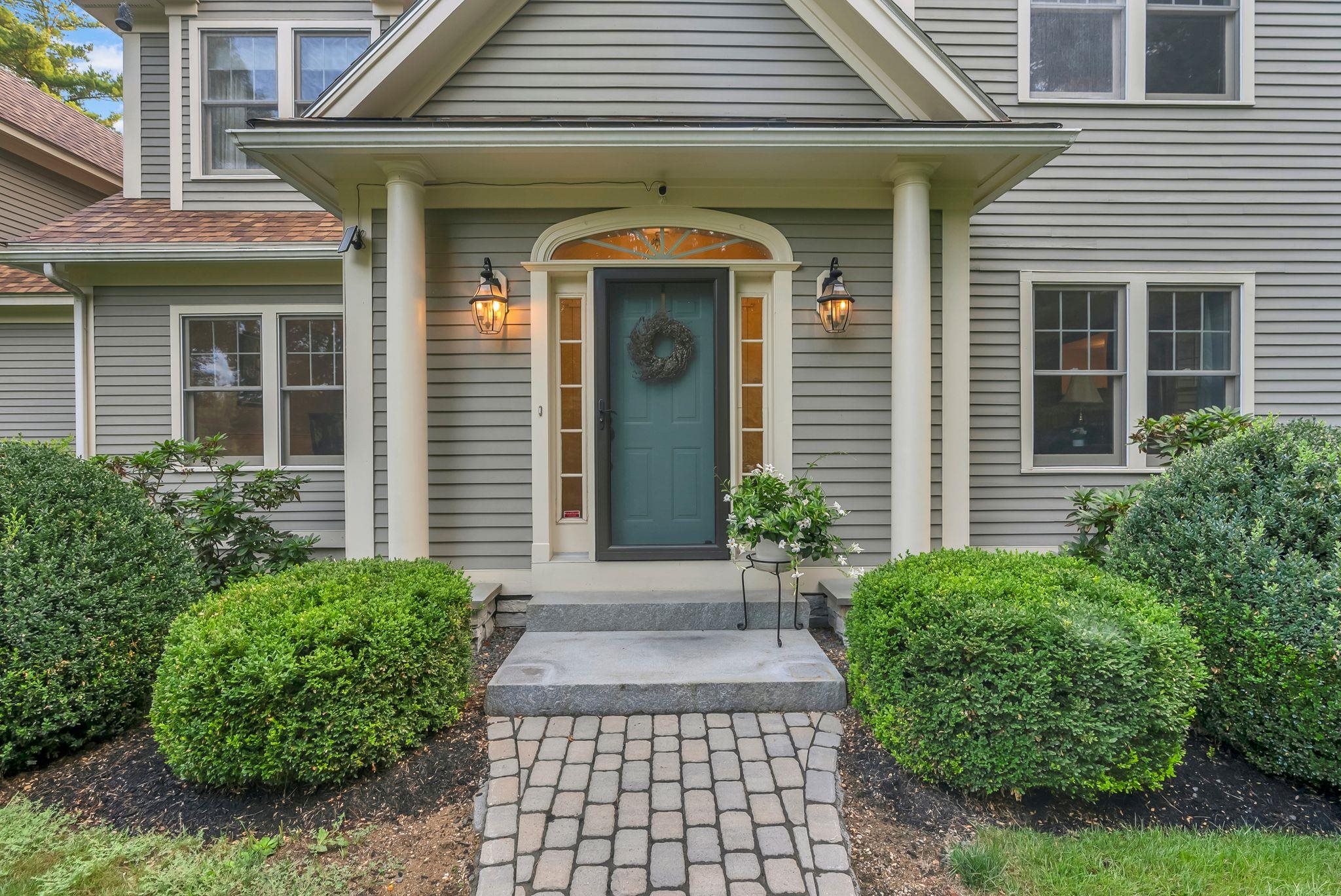 232 Gulf Rd, Dover, NH 03820