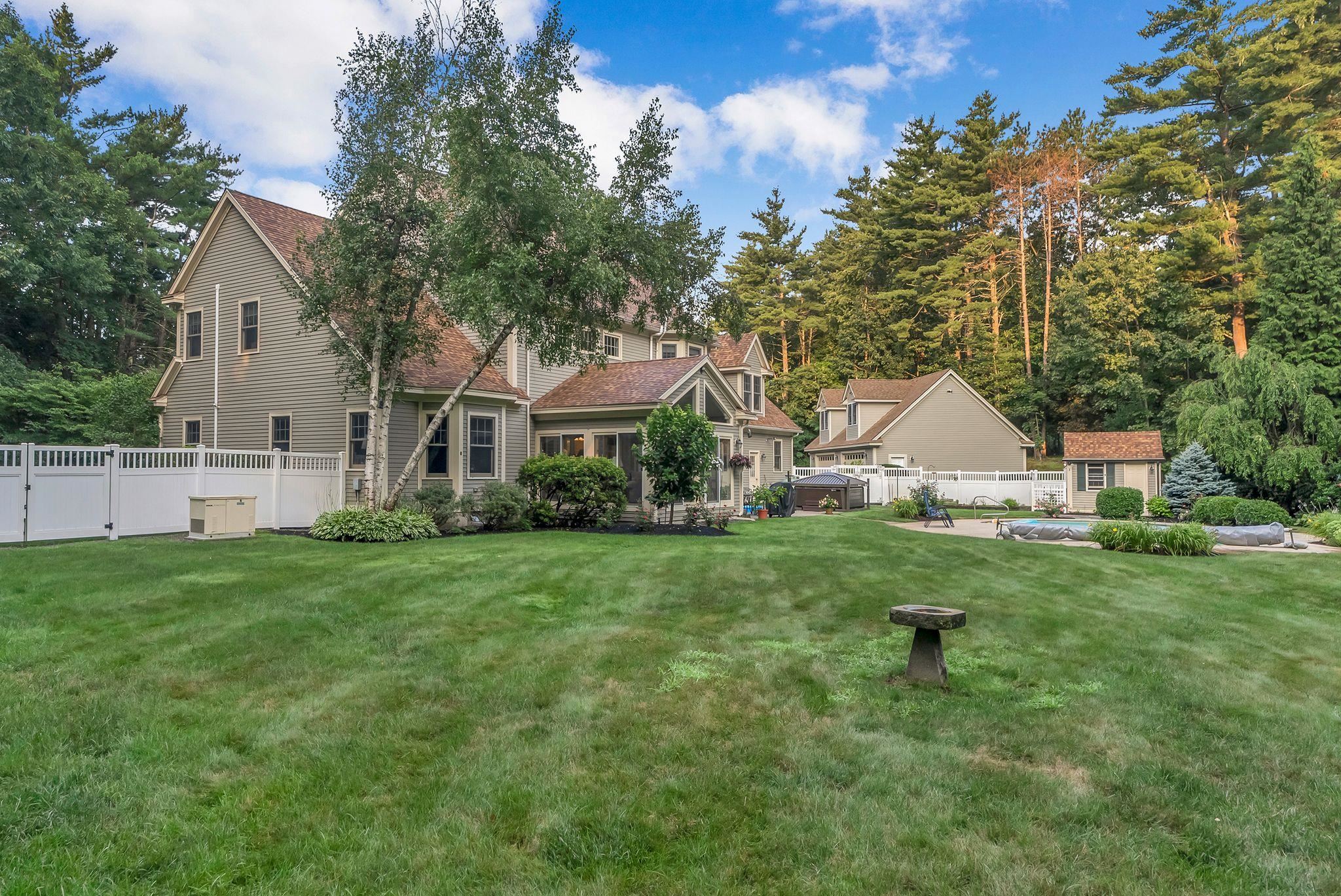 232 Gulf Rd, Dover, NH 03820