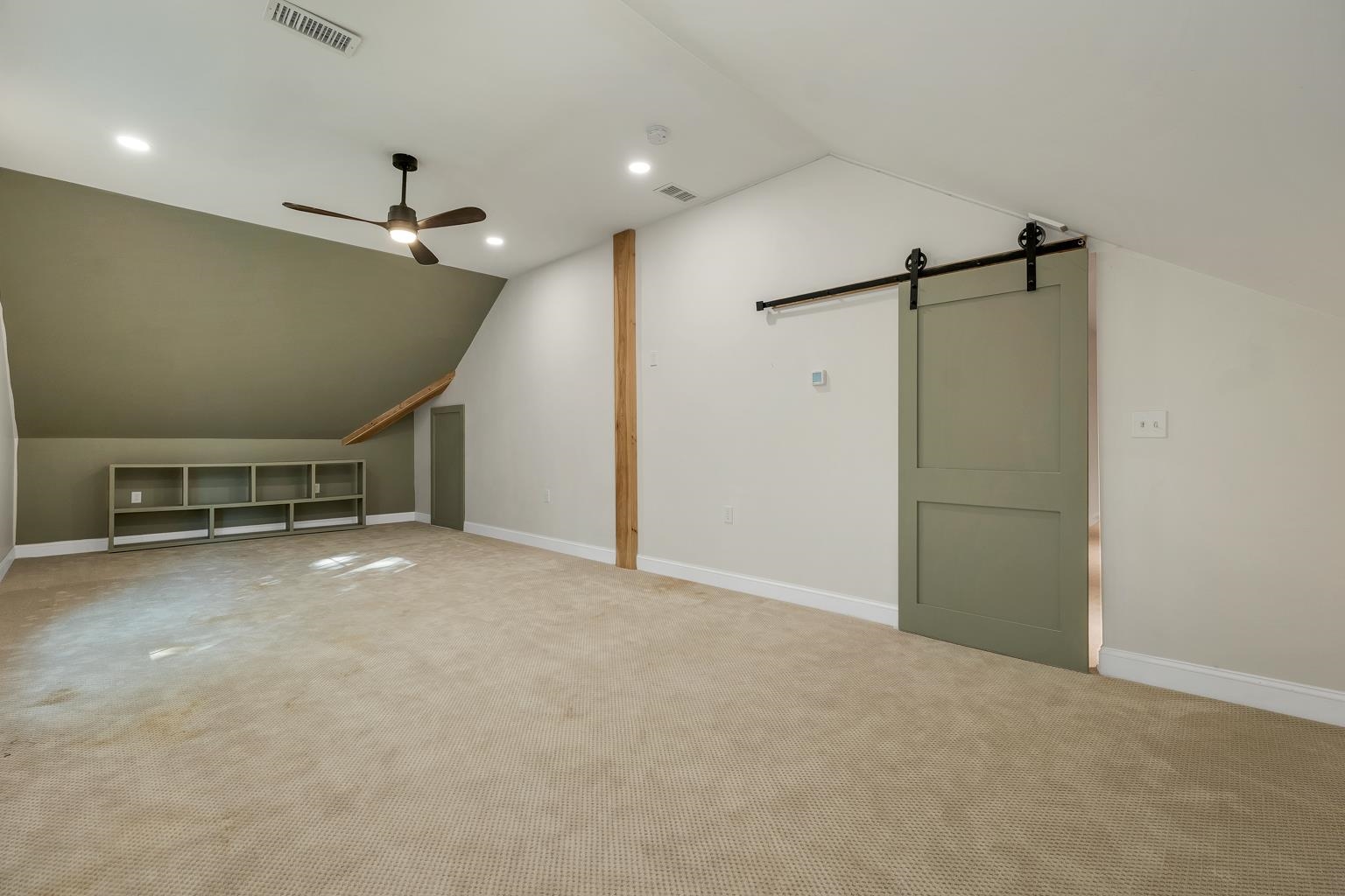 8 Poor Farm Rd, Gilford, NH 03249