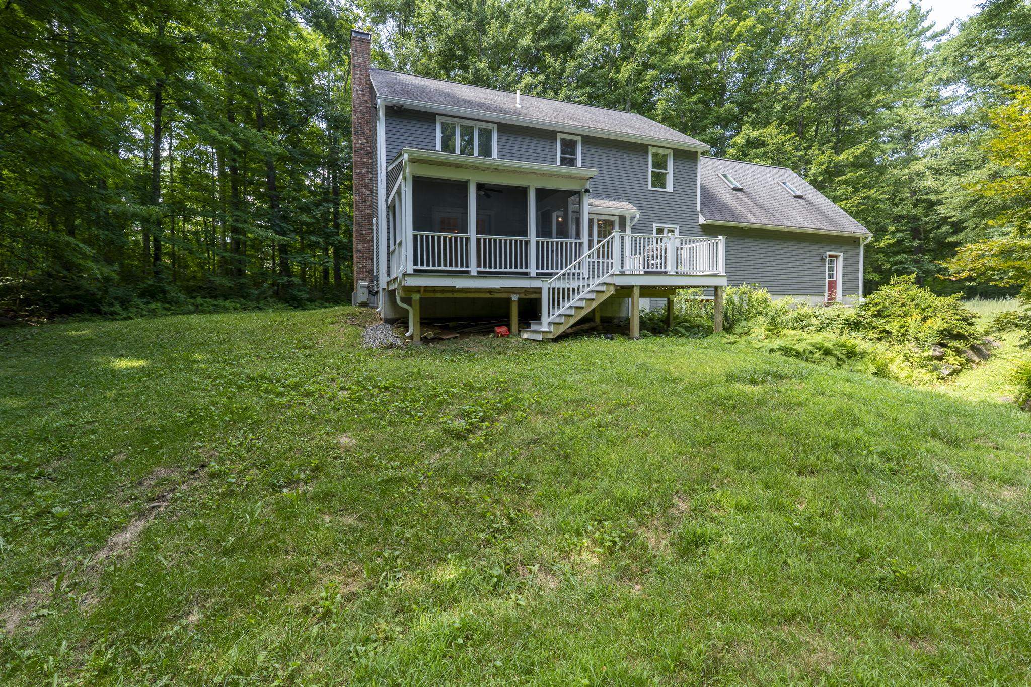 385 Northwest Rd, Canterbury, NH 03224
