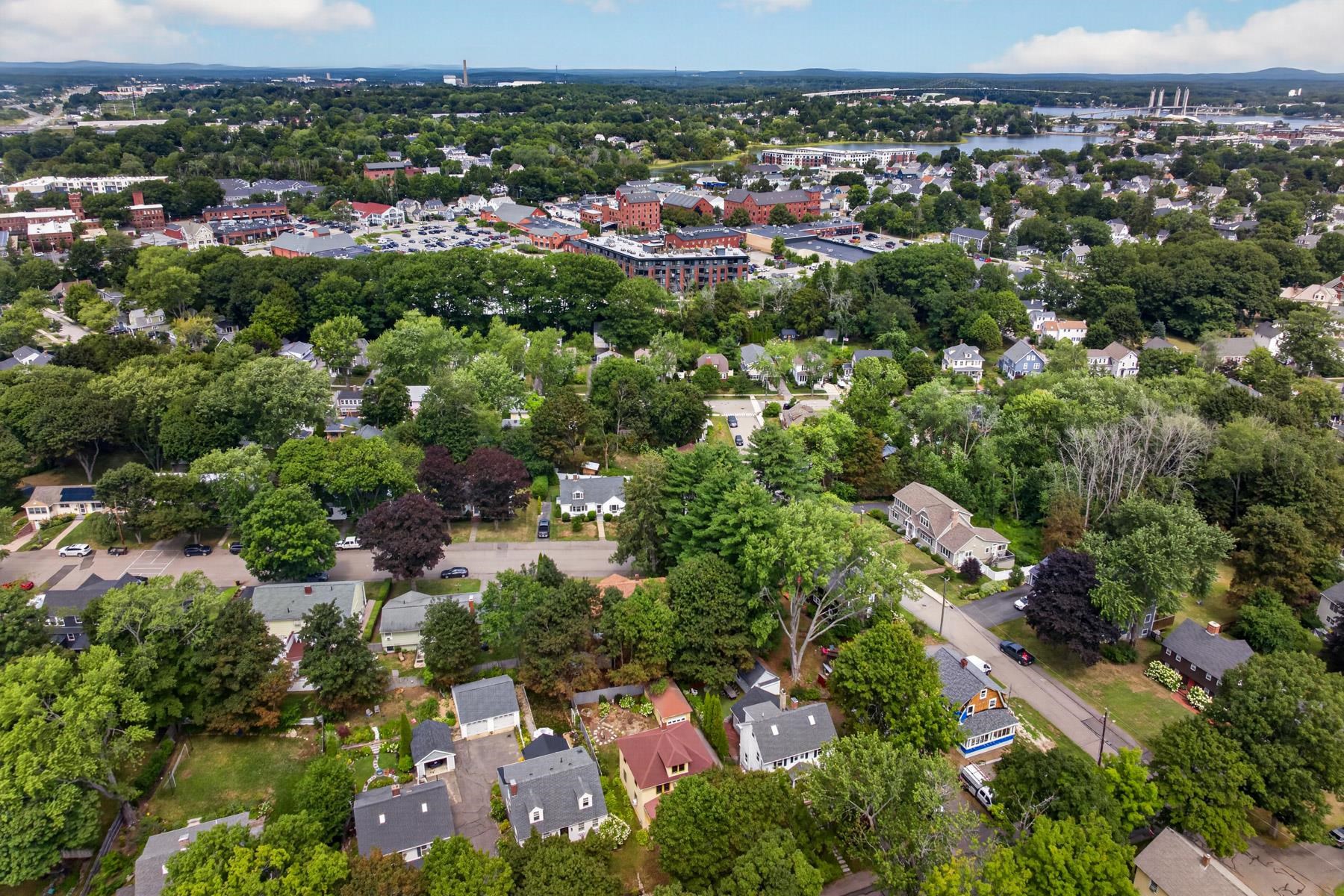 335 Thaxter Rd, Portsmouth, NH 03801