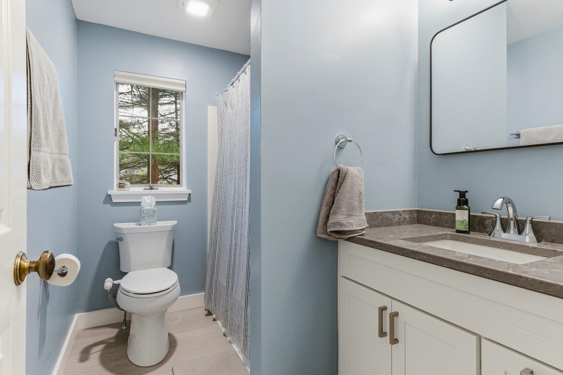 380 Ocean Rd #35, Portsmouth, NH 03801