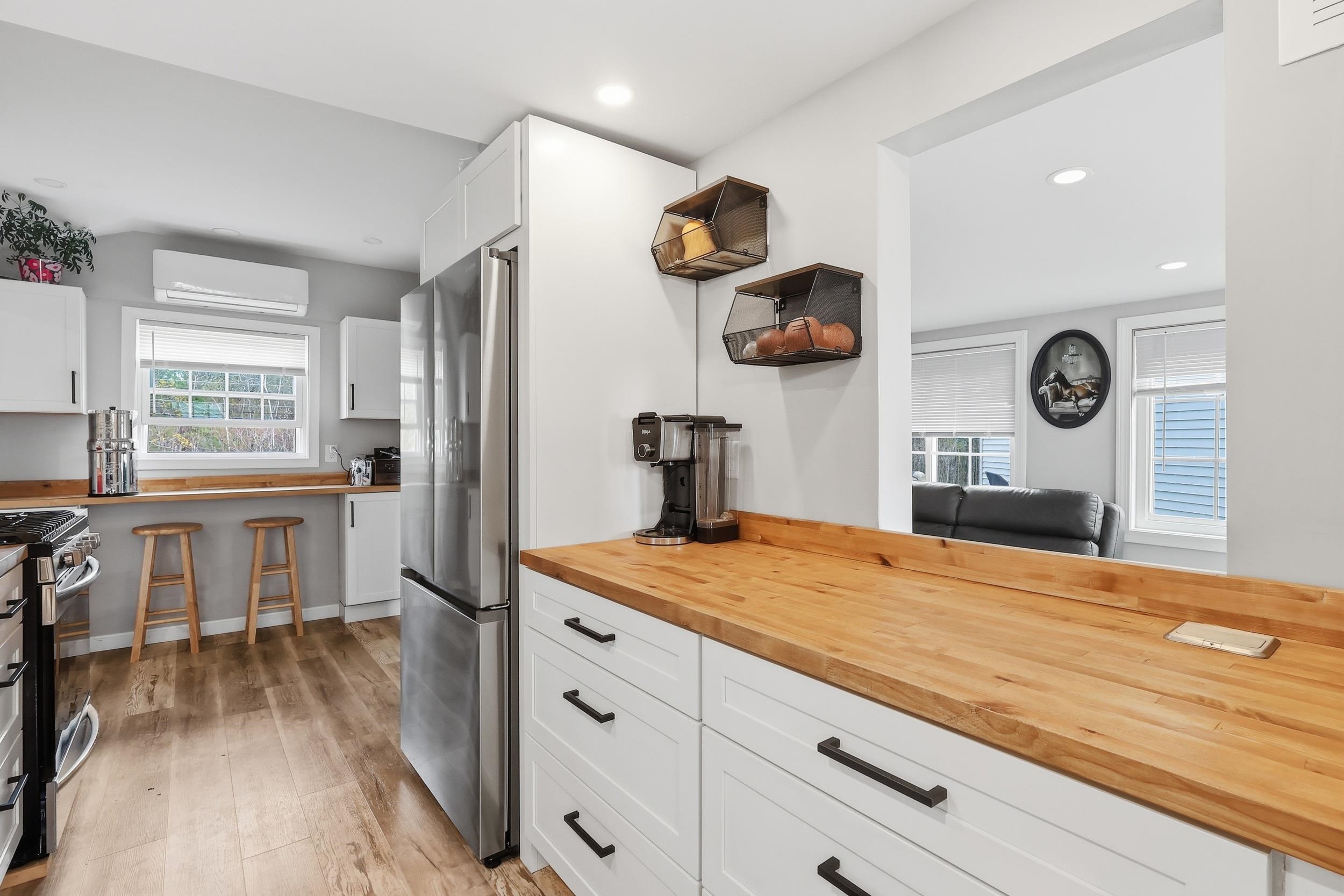 1 Ruonala Rd, Brookline, NH 03033