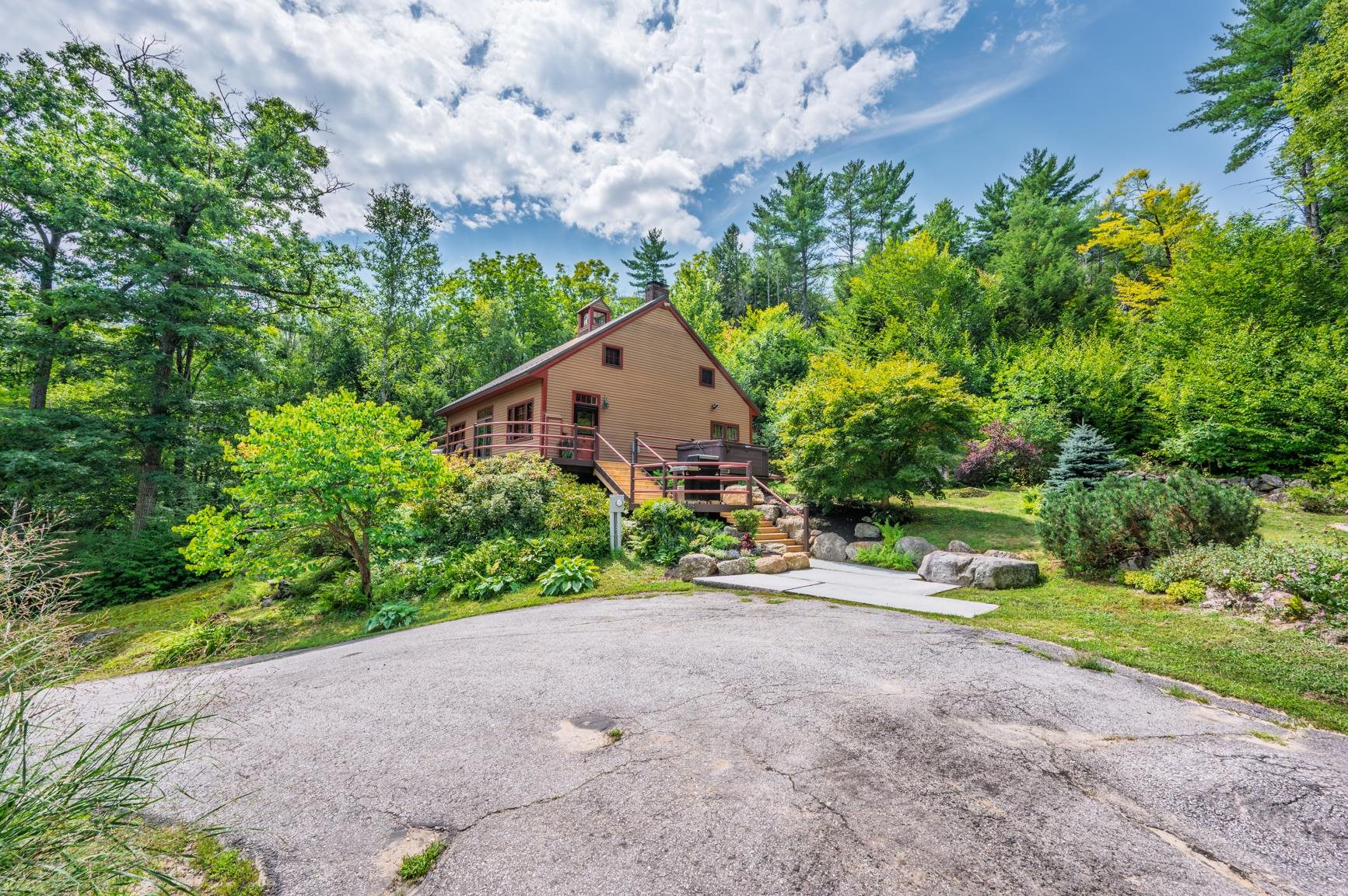 470 Newmarket Rd, Warner, NH 03278