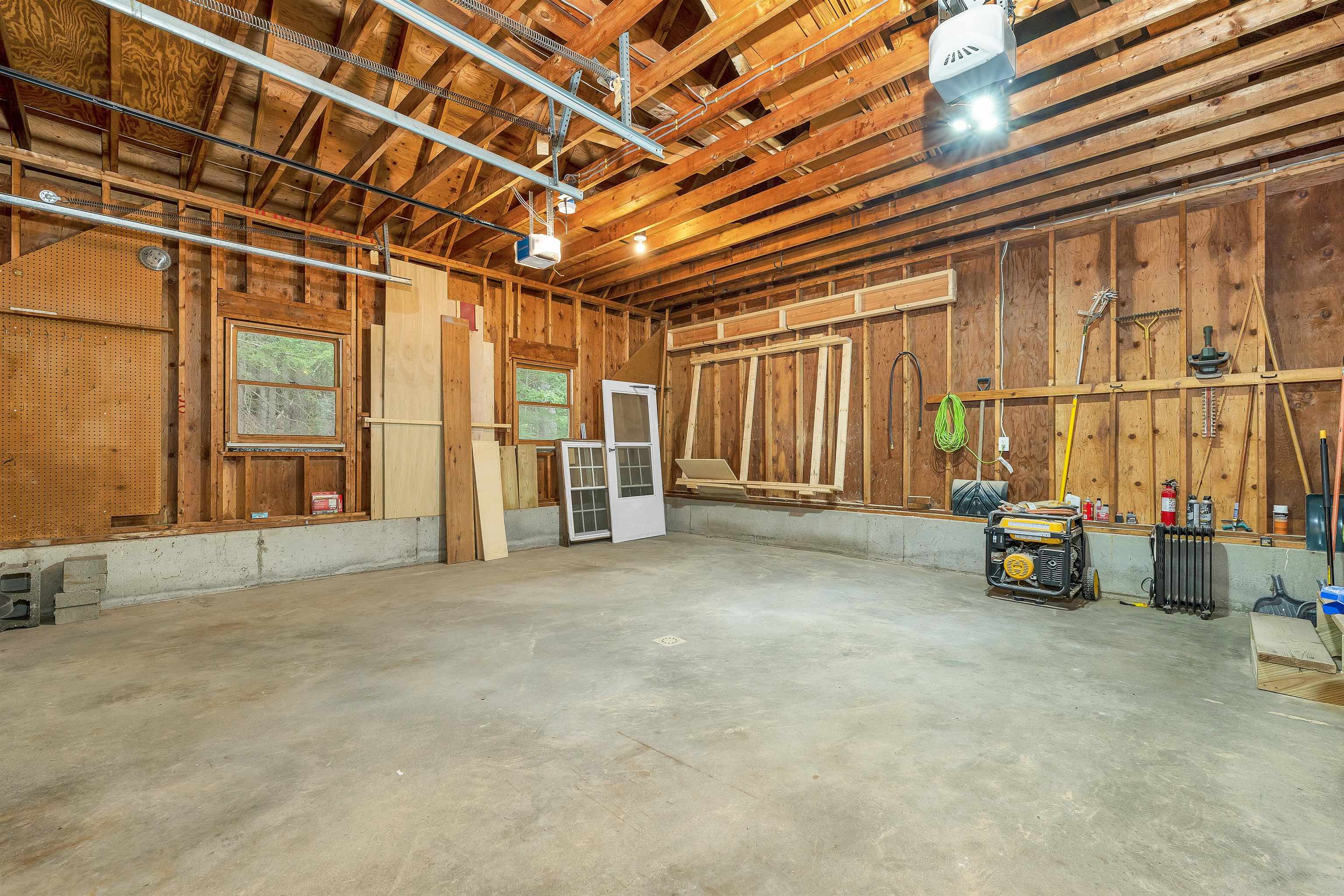 111 Town Farm Rd, New Boston, NH 03070