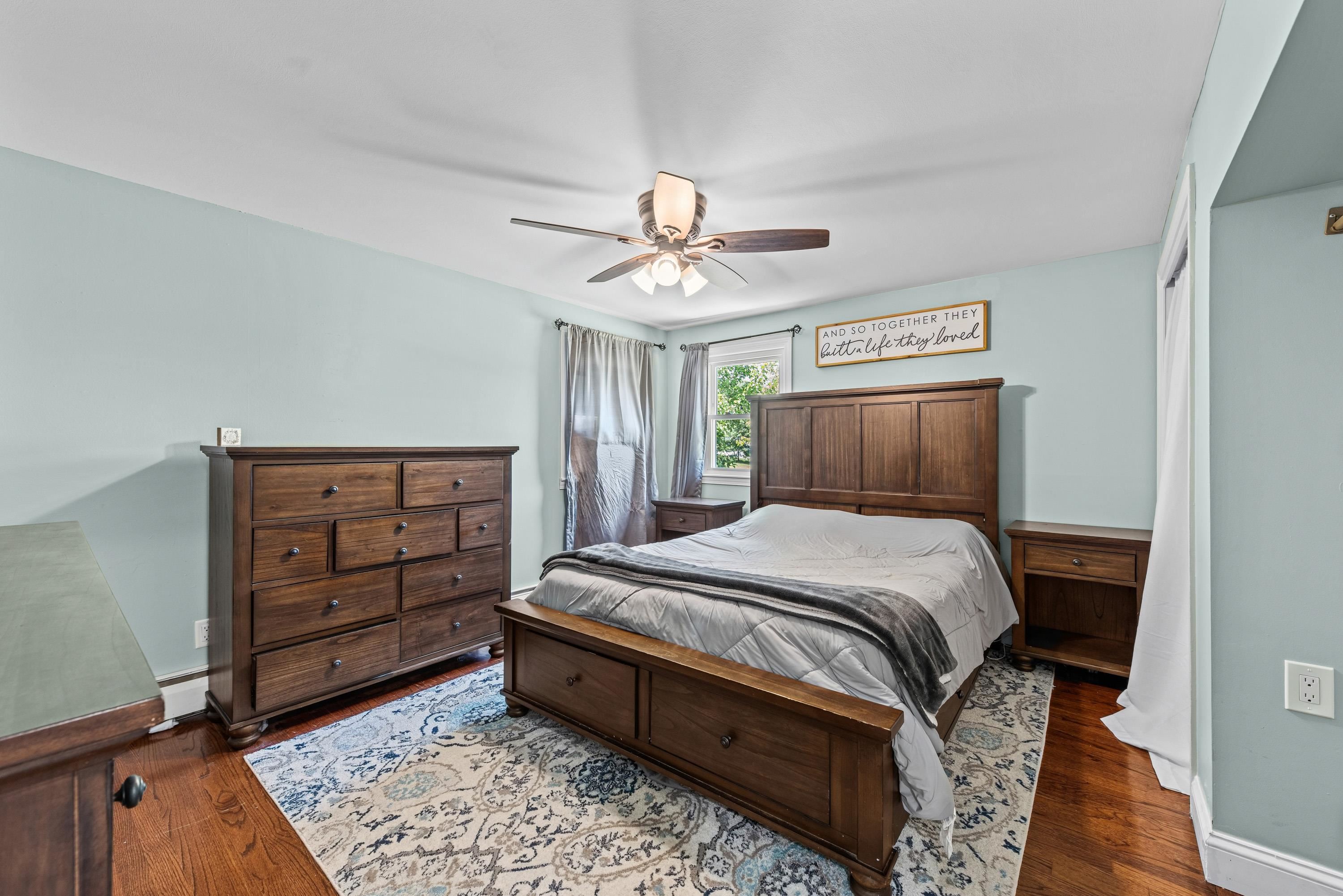 1 Wallace Dr, Merrimack, NH 03054