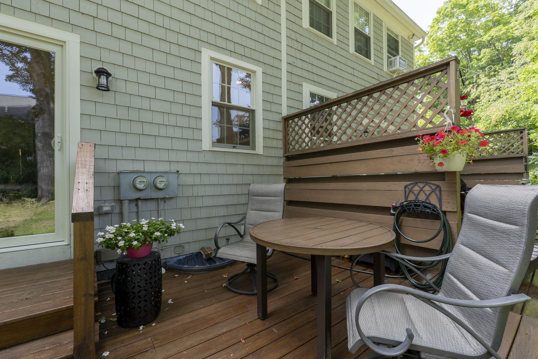 3370 Lafayette Rd #5, Portsmouth, NH 03801