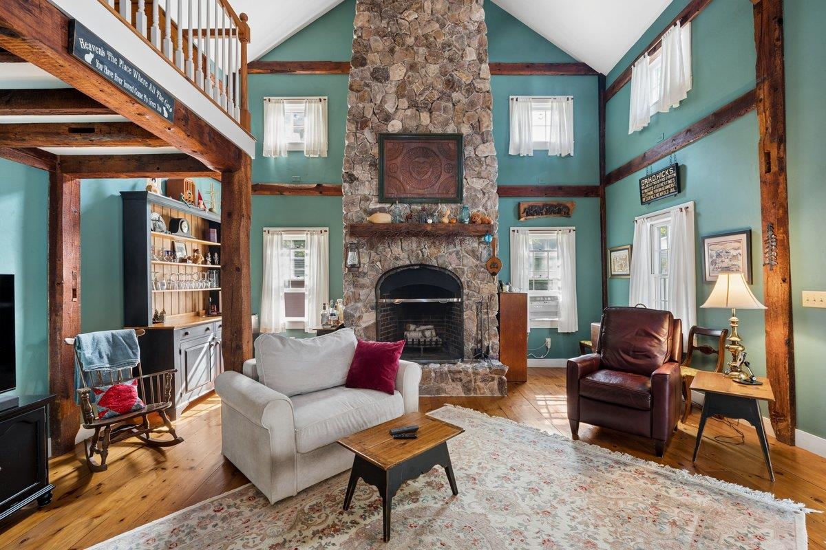 1 Old Jailhouse Rd, Amherst, NH 03031