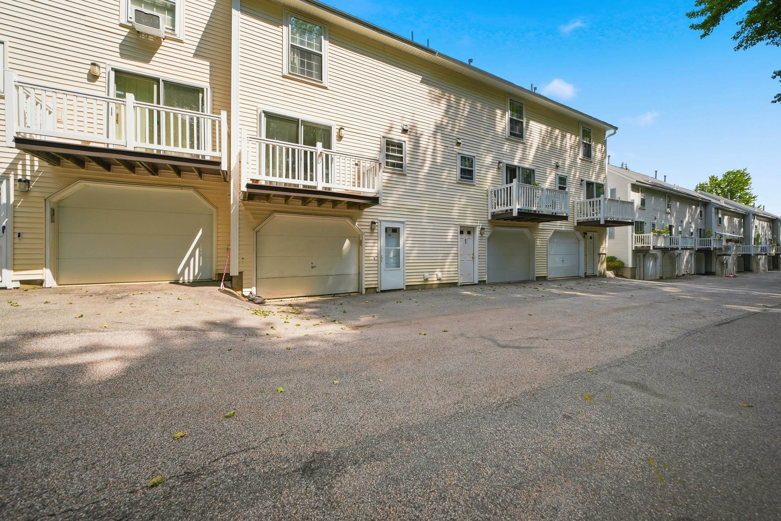 41 Beech Hill Ave, Manchester, NH 03103