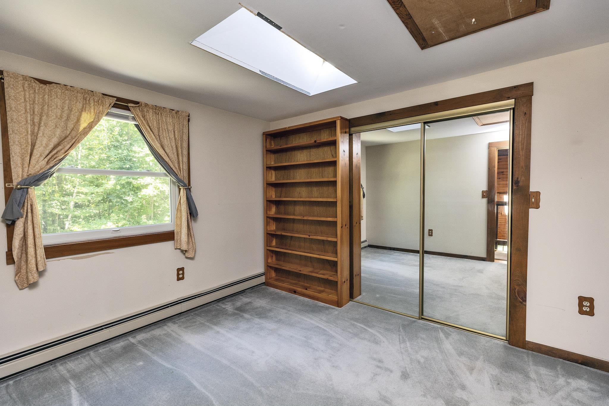 367 Tubbs Hill Rd, Deering, NH 03244