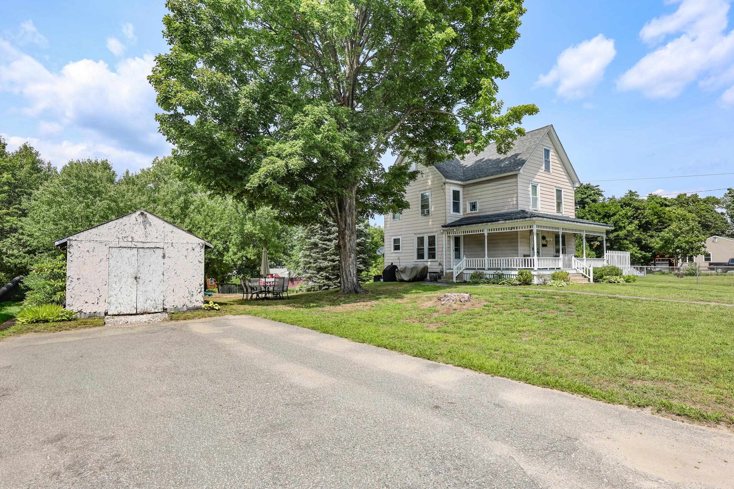 24 Highland St, Hudson, NH 03051