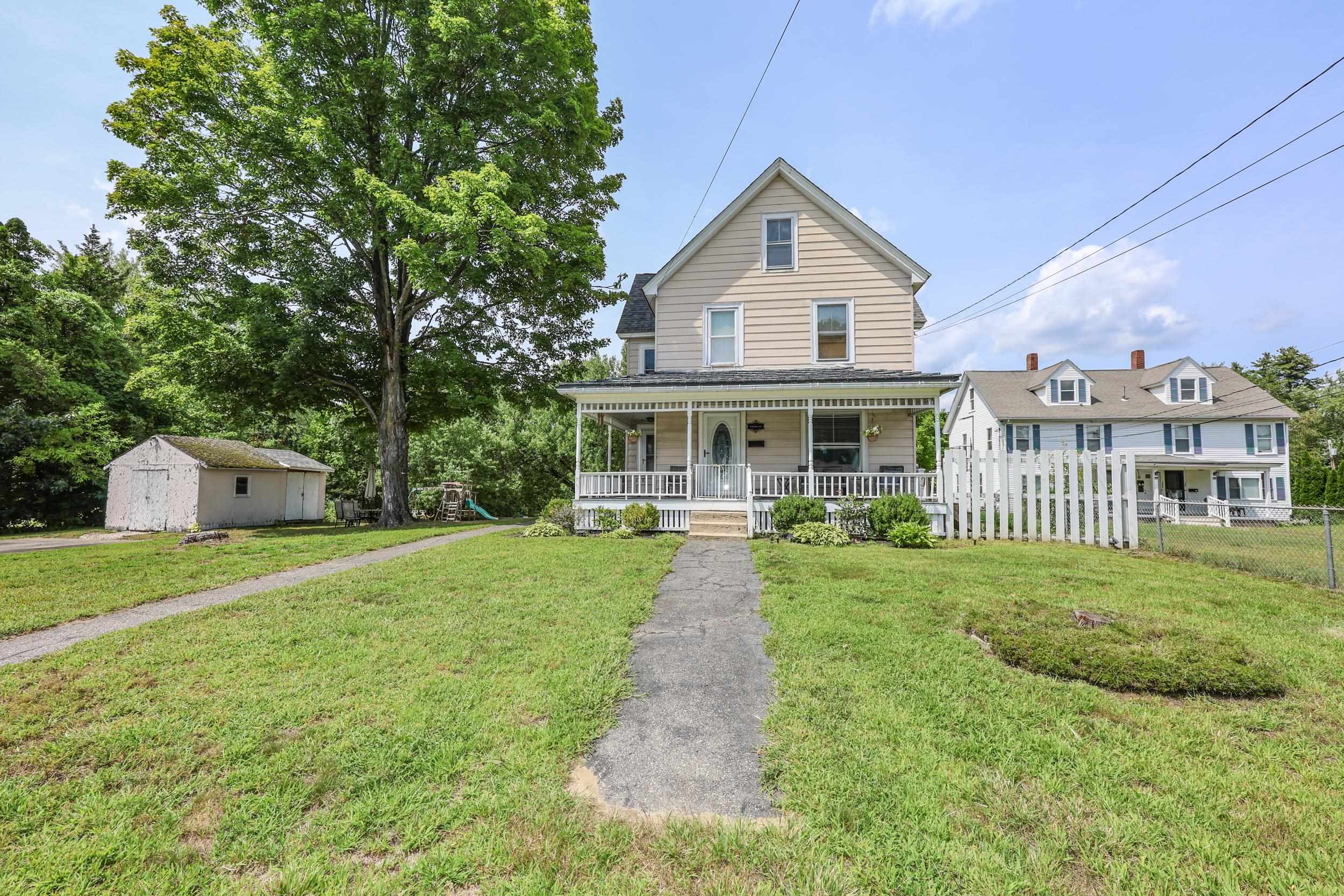 24 Highland St, Hudson, NH 03051