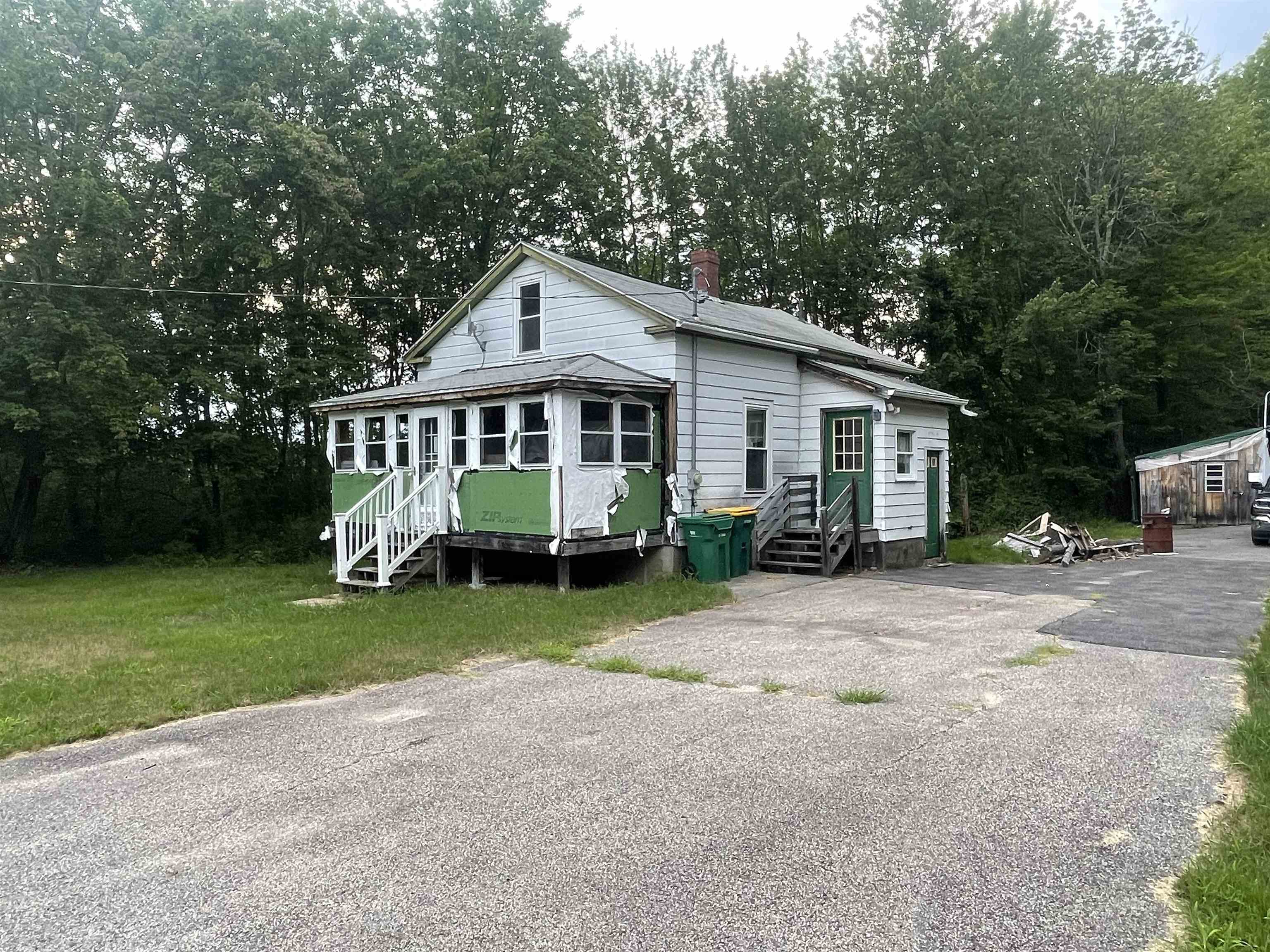 2 Tebbetts Rd, Rochester, NH 03867-4619