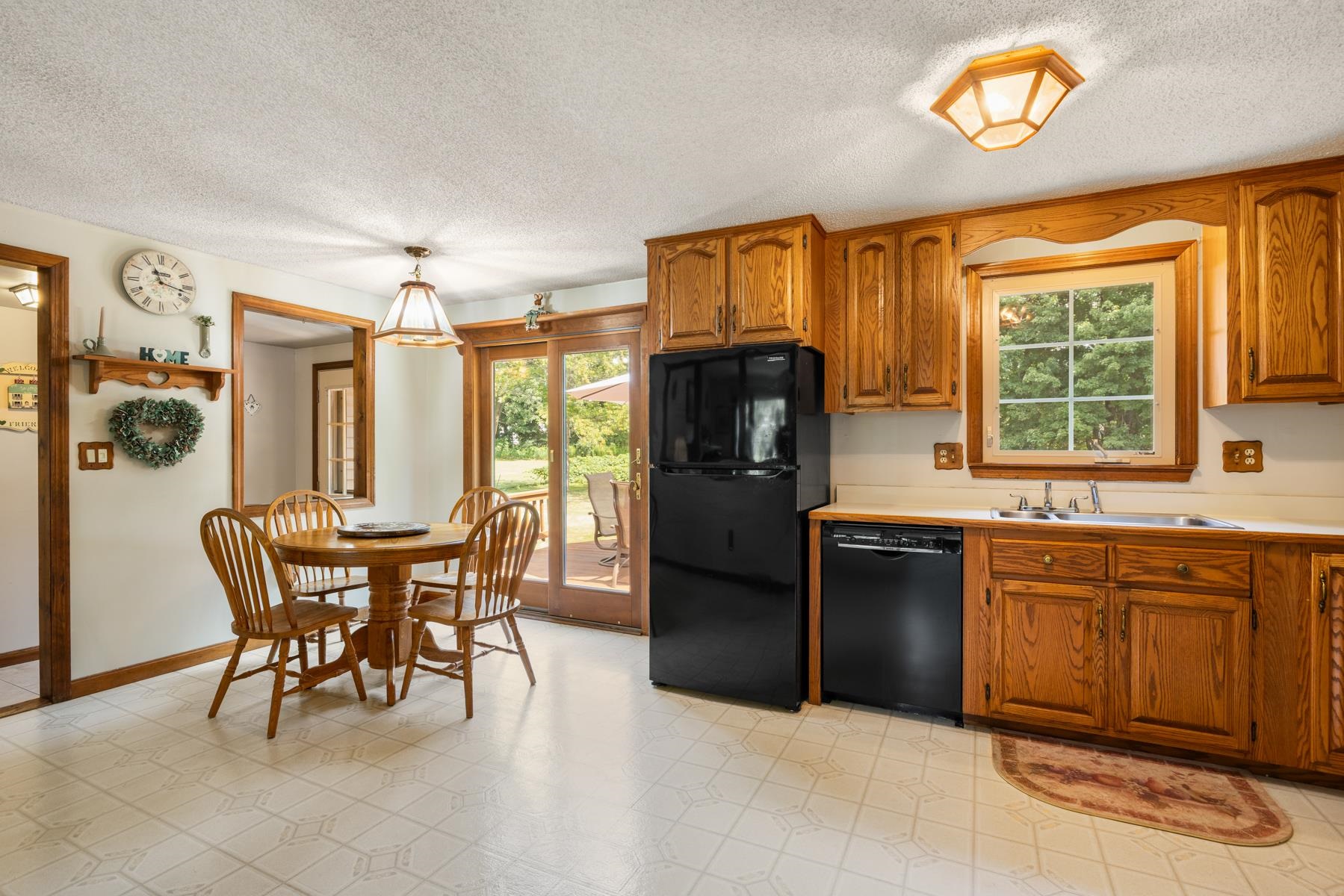 44 Toftree Ln, Dover, NH 03820